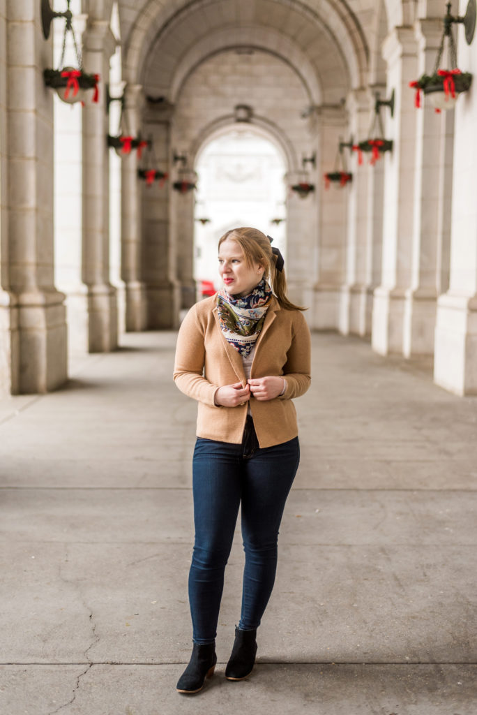 woman blogger wearing J.Crew Margot cropped sweater blazer and Anthropologie oversized patchwork scarf