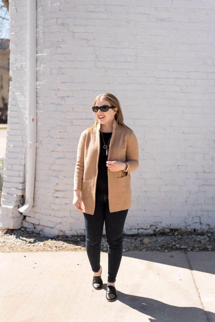 Four Fall Blazer Outfit Ideas | woman blogger wearing sweater blazer over black skinny jeans