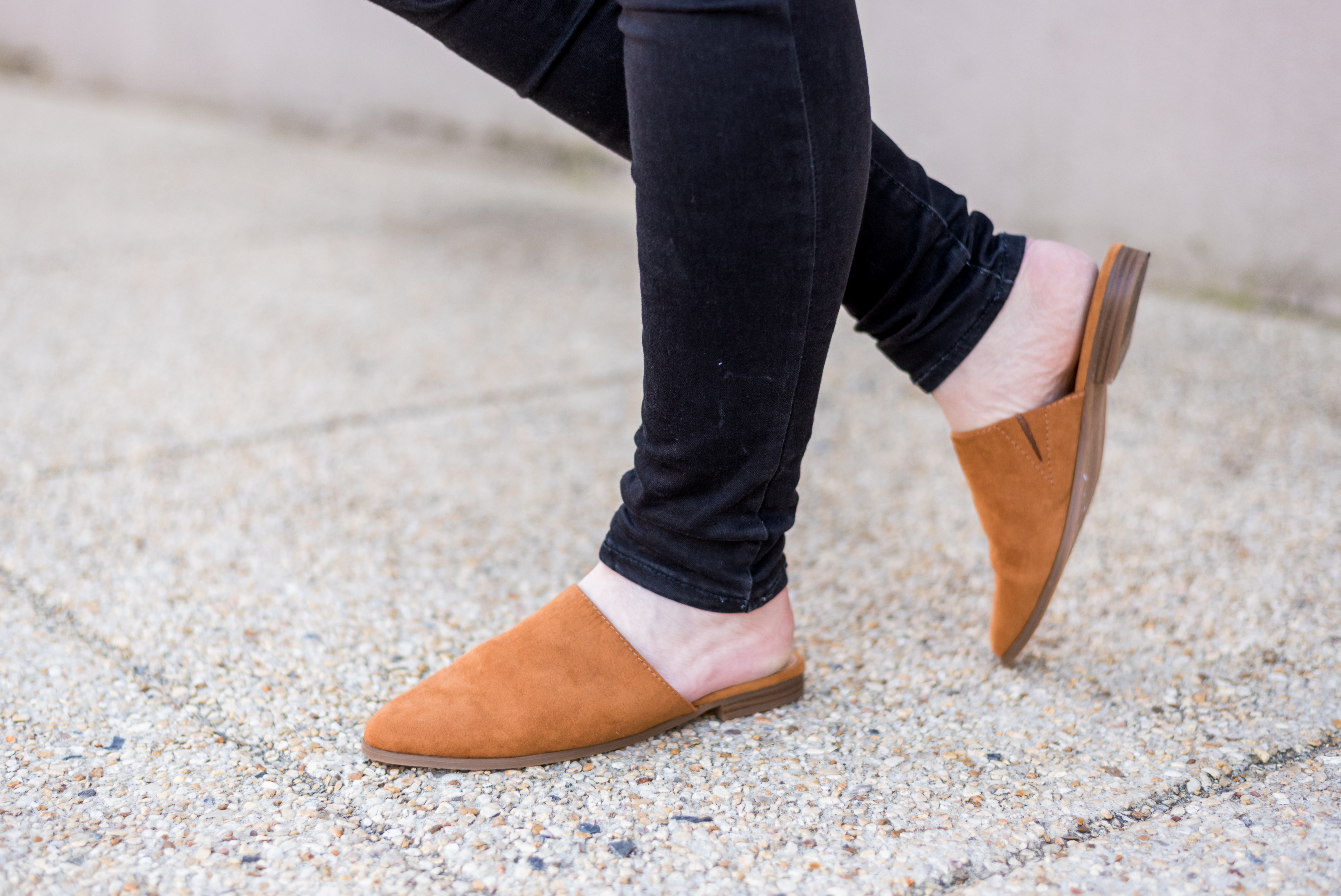 DC woman blogger wearing Old Navy Faux Suede Flat Mules