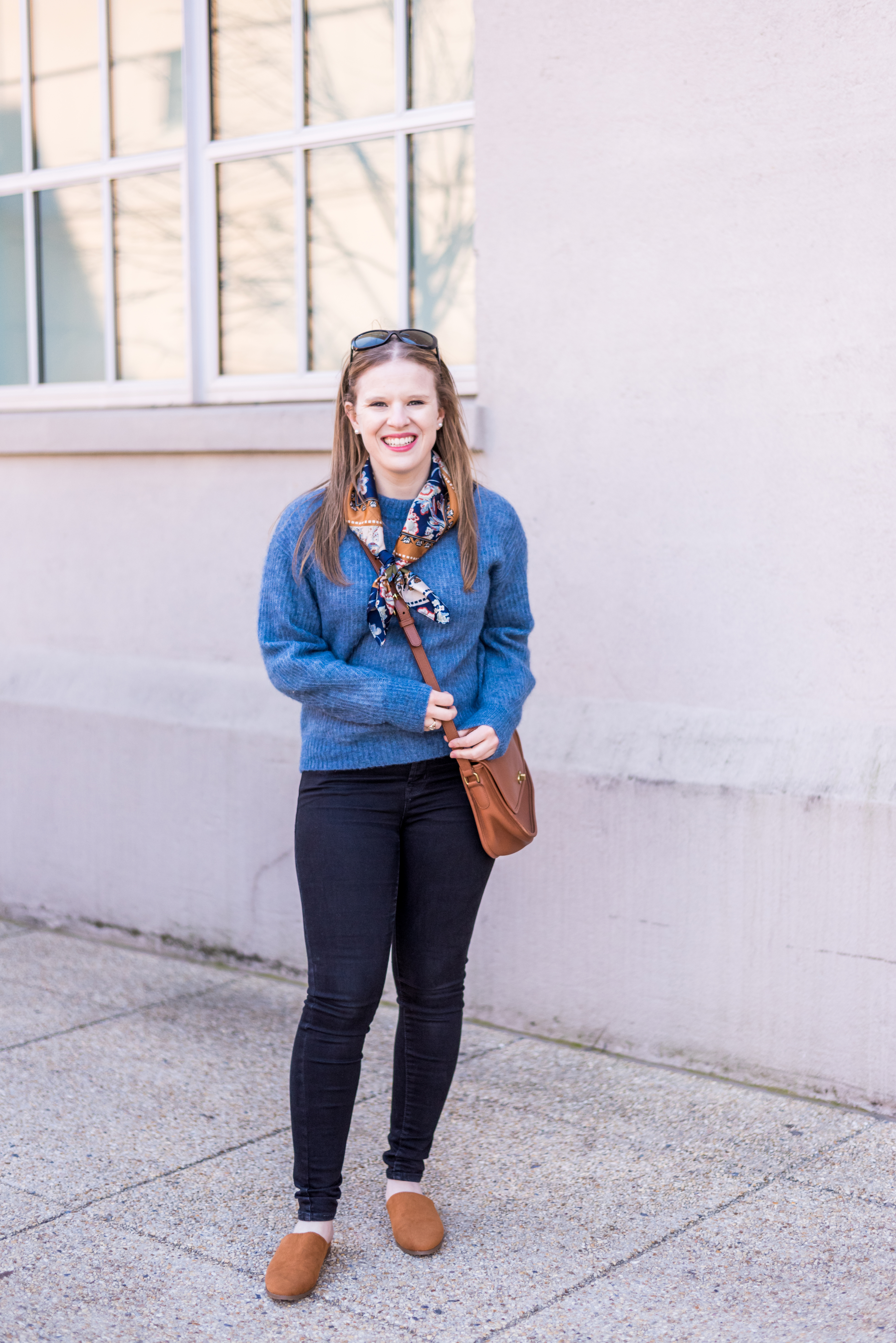 DC woman blogger wearing Everlane The Oversized Alpaca Crew, Transition Sweaters from Winter to Spring