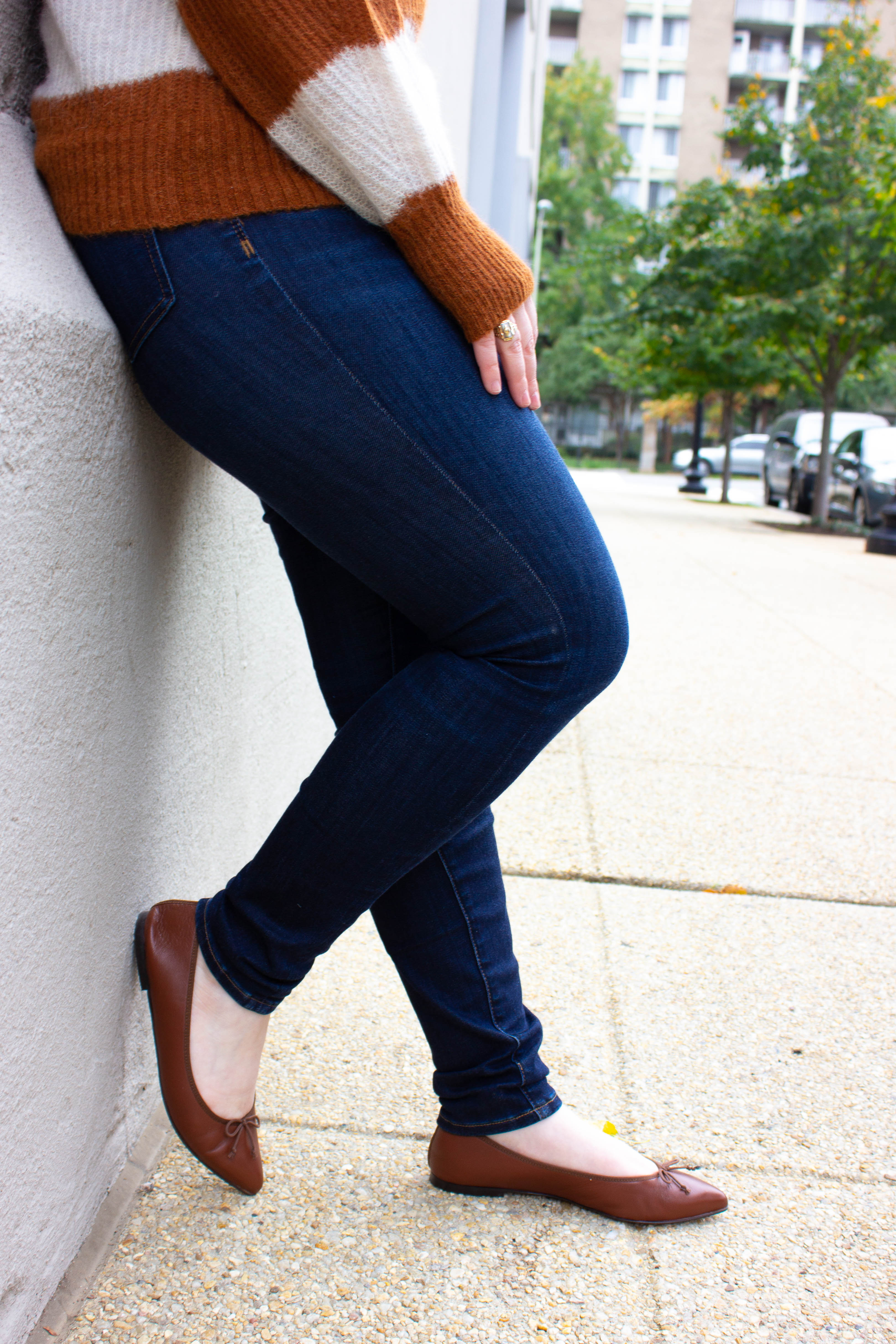 woman blogger wearing Madewell denim and brown shoes