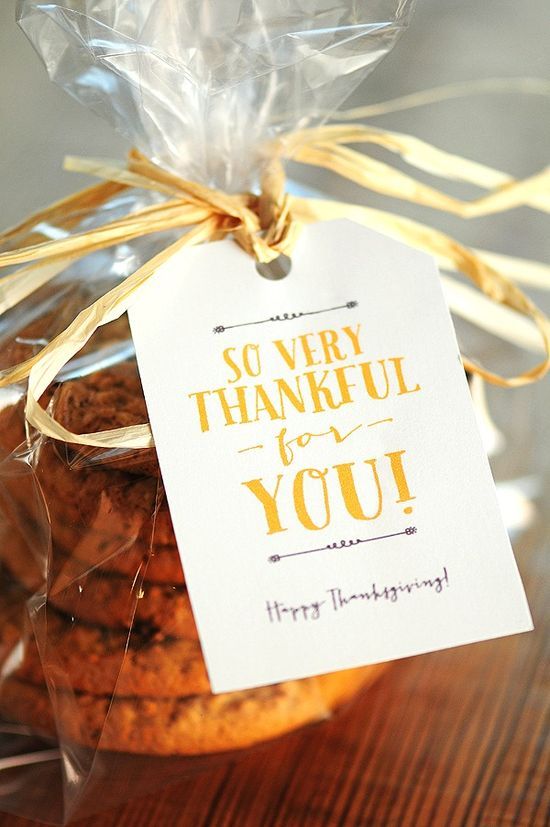 Free Thanksgiving Gift Tags & Note Card Printables for sharing Thanksgiving | http://holiday.lemoncoin.org