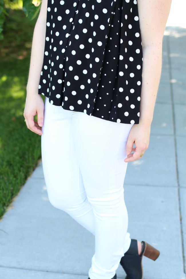 madewell trapeze, polka dot top, white jeans, white denim, joe's jeans, rayban sunglasses, peep toe