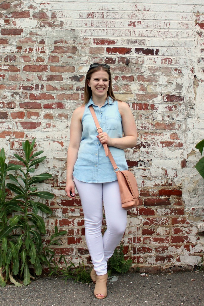 sleeveless chambray, target does it again, white denim, white jeans, peep toe booties, ray-ban, sunglasses, corssbody bag