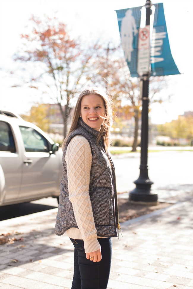 j.crew factory fisherman cable knit sweater, aeo american eagle outfitter jeggings, denim, jeans, j.crew quilted vest, red flats, womens clothing, style, outfits, fashion, fall fashion, winter fashion