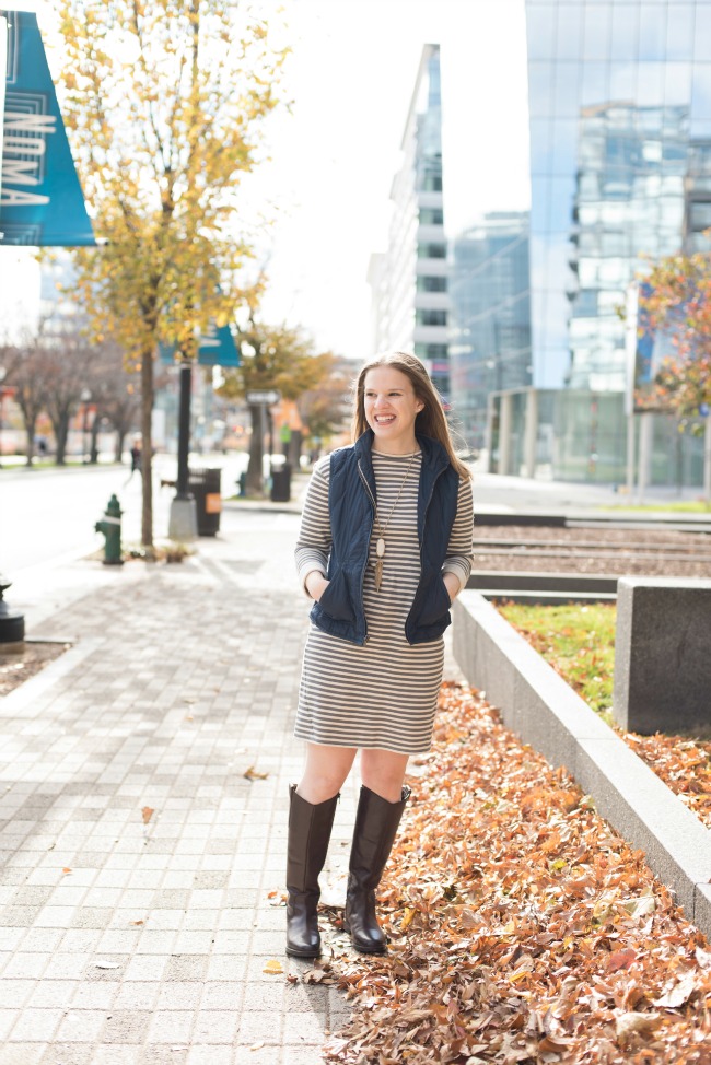 DC woman blogger wearing J.Crew Factory vest, Thanksgiving Outfit Ideas