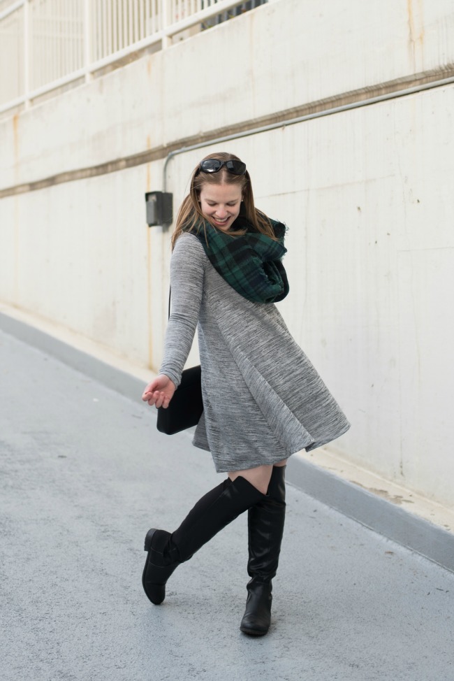 DC woman blogger wearing plaid scarf