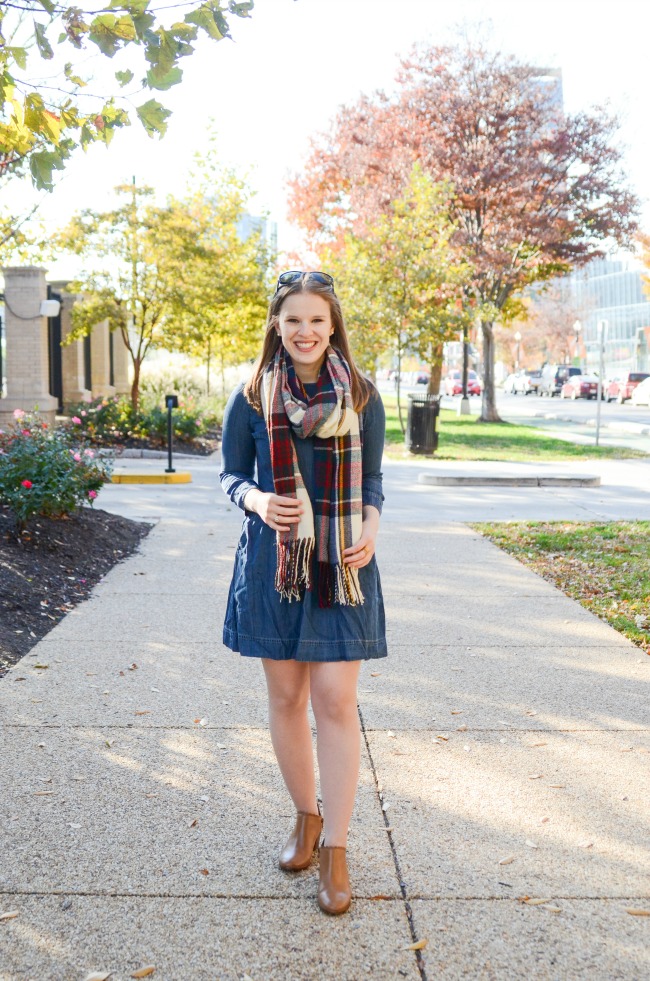 woman blogger wearing chambray dress and plaid scarf for Cute Thanksgiving Outfit Ideas