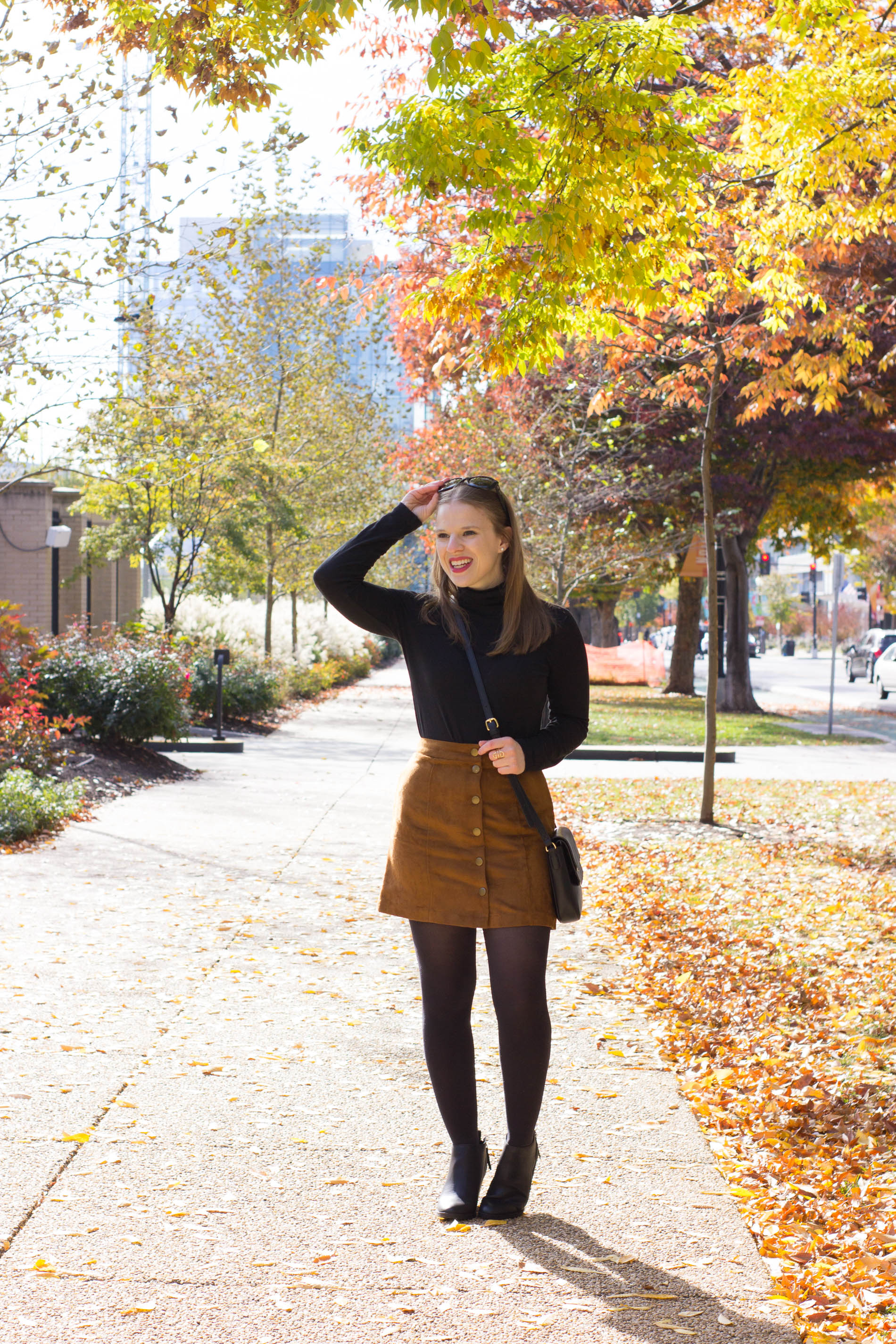 What to Wear to a Friendsgiving | Something Good, @danaerinw , j.crew tissue turtleneck, fall style