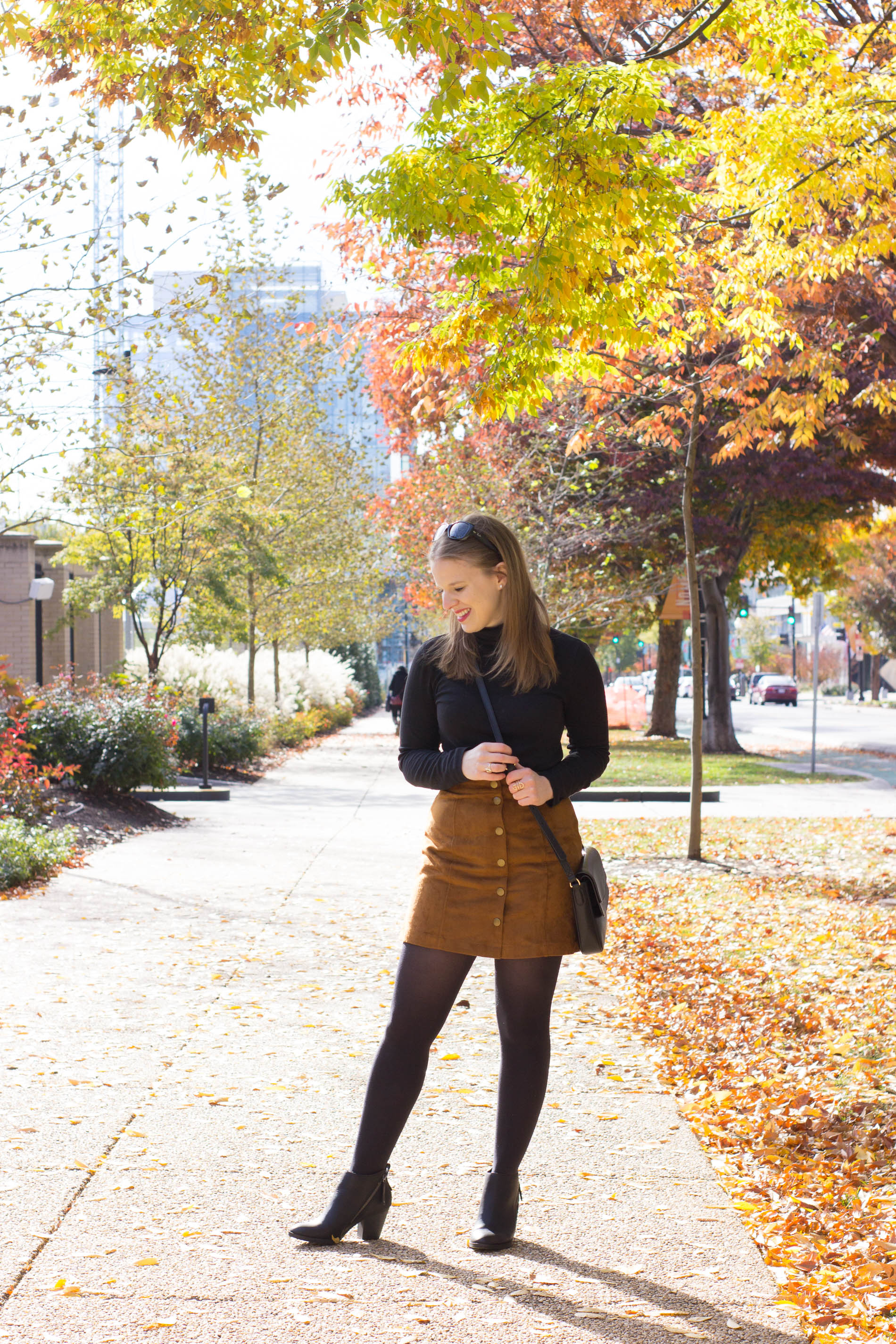 What to Wear to a Friendsgiving | Something Good, @danaerinw , thanksgiving, women's fashion