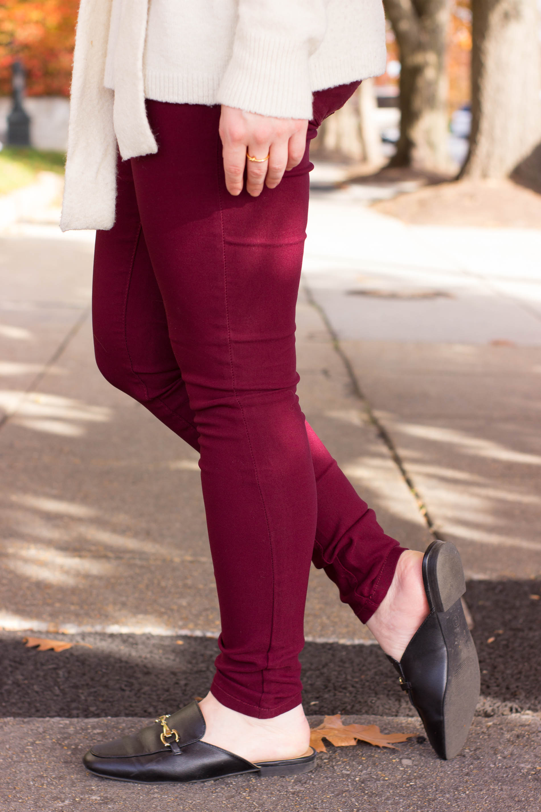 The Red Jeans | Something Good, @danaerinw , burgundy jeans, black mules, target kona loafers