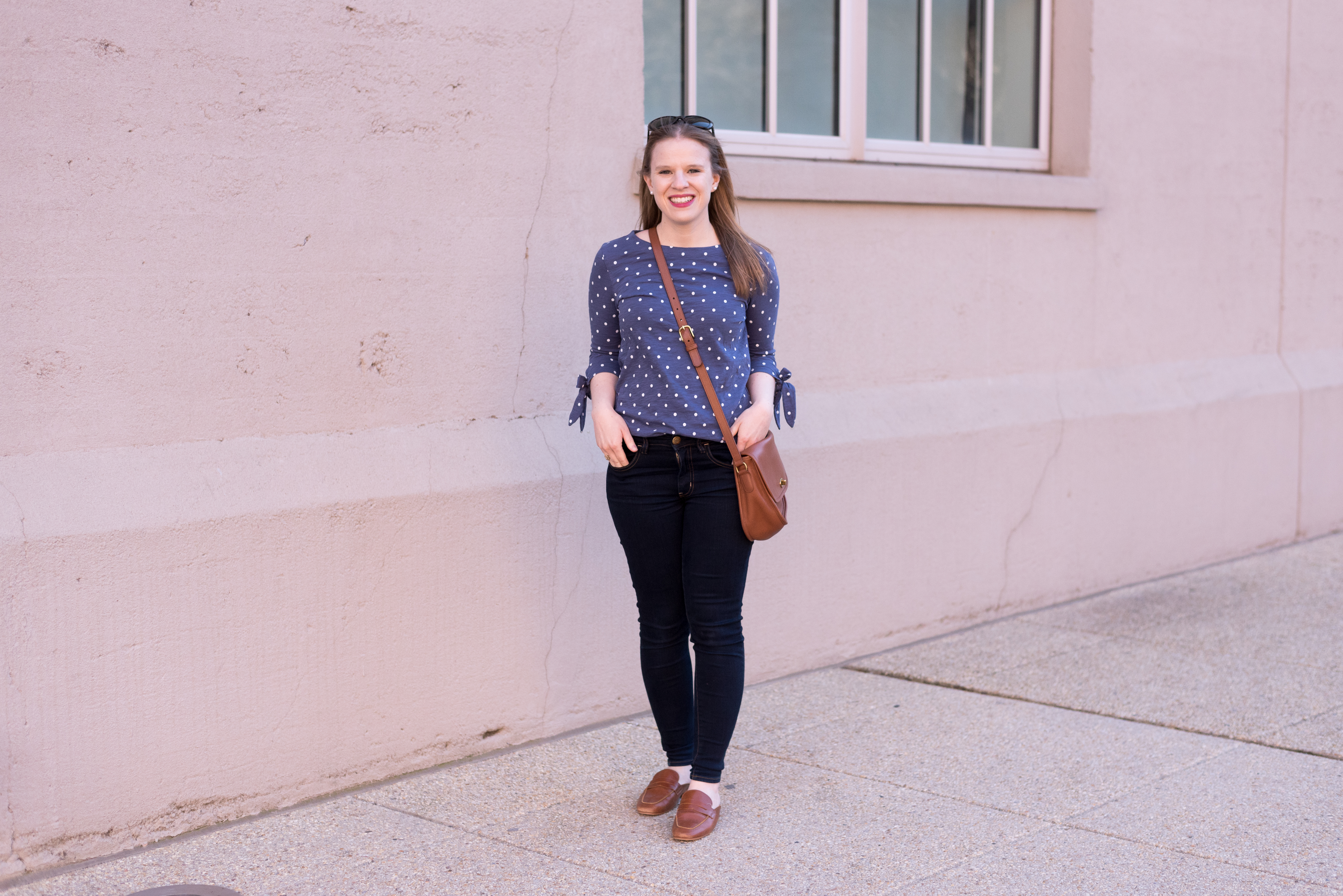 dc blogger woman wearing AEO Denim X Jegging