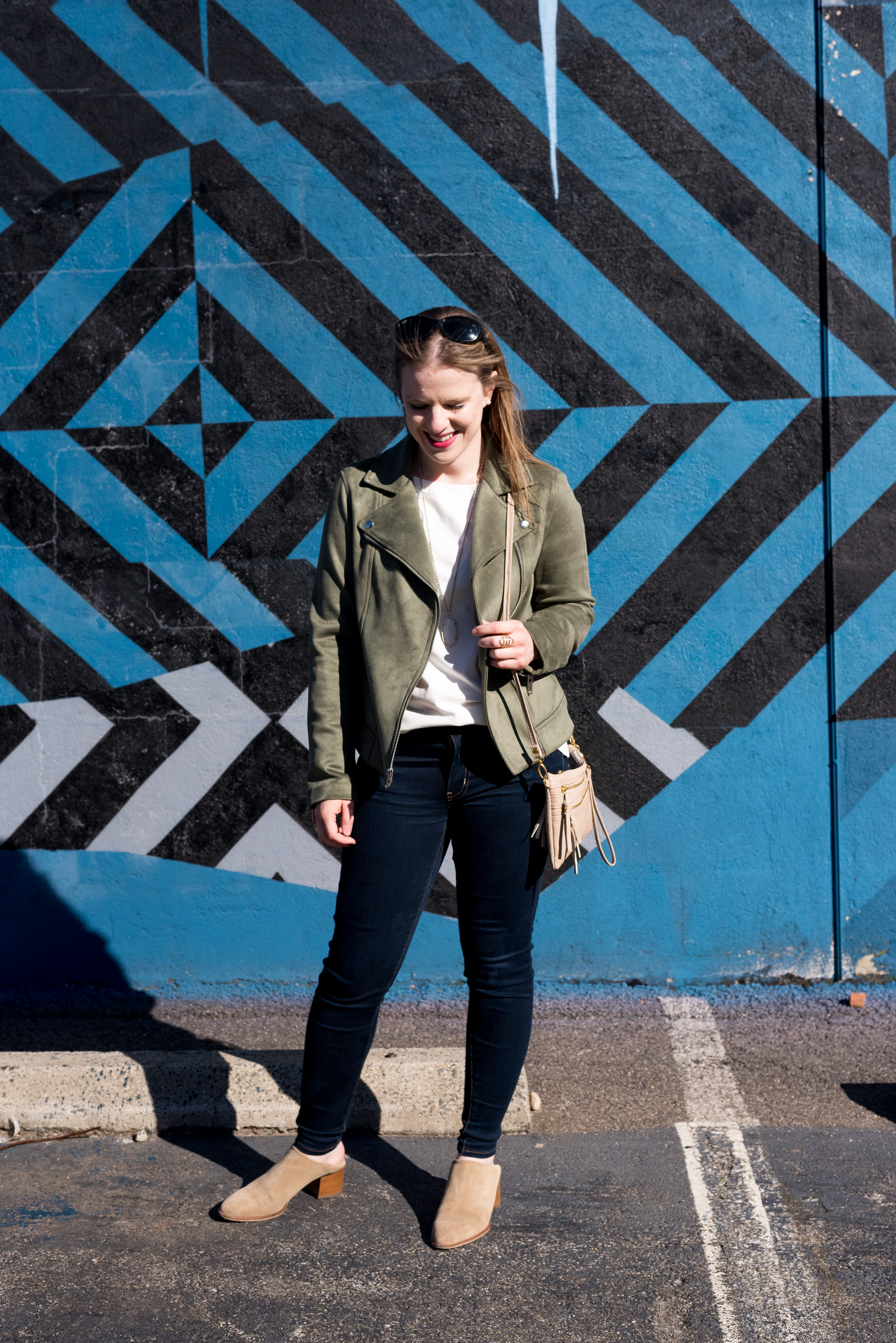 women wearing AEO Denim X Jegging, fashion style blogger