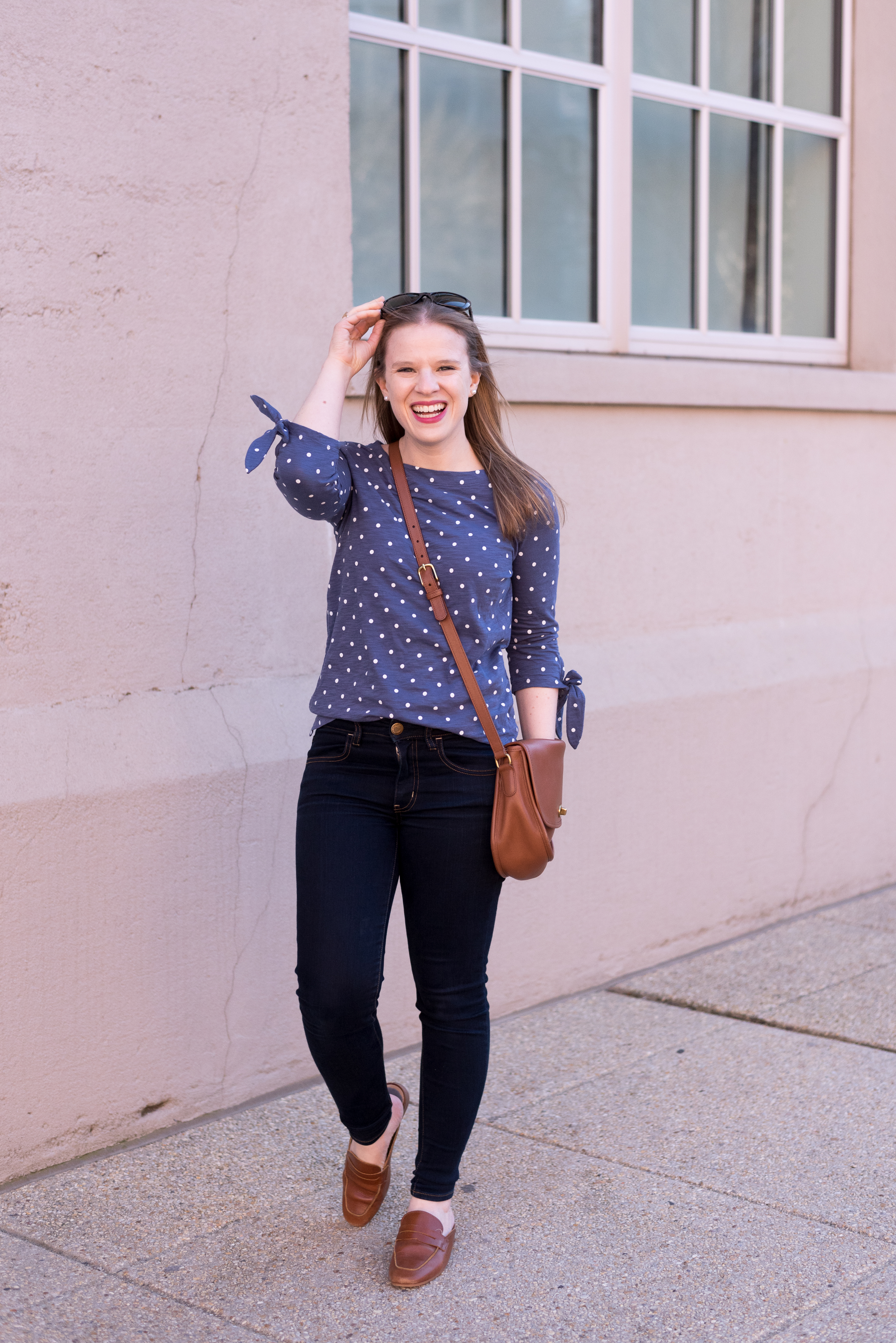 dc blogger woman wearing Boat neck tee tie-sleeve Old Navy