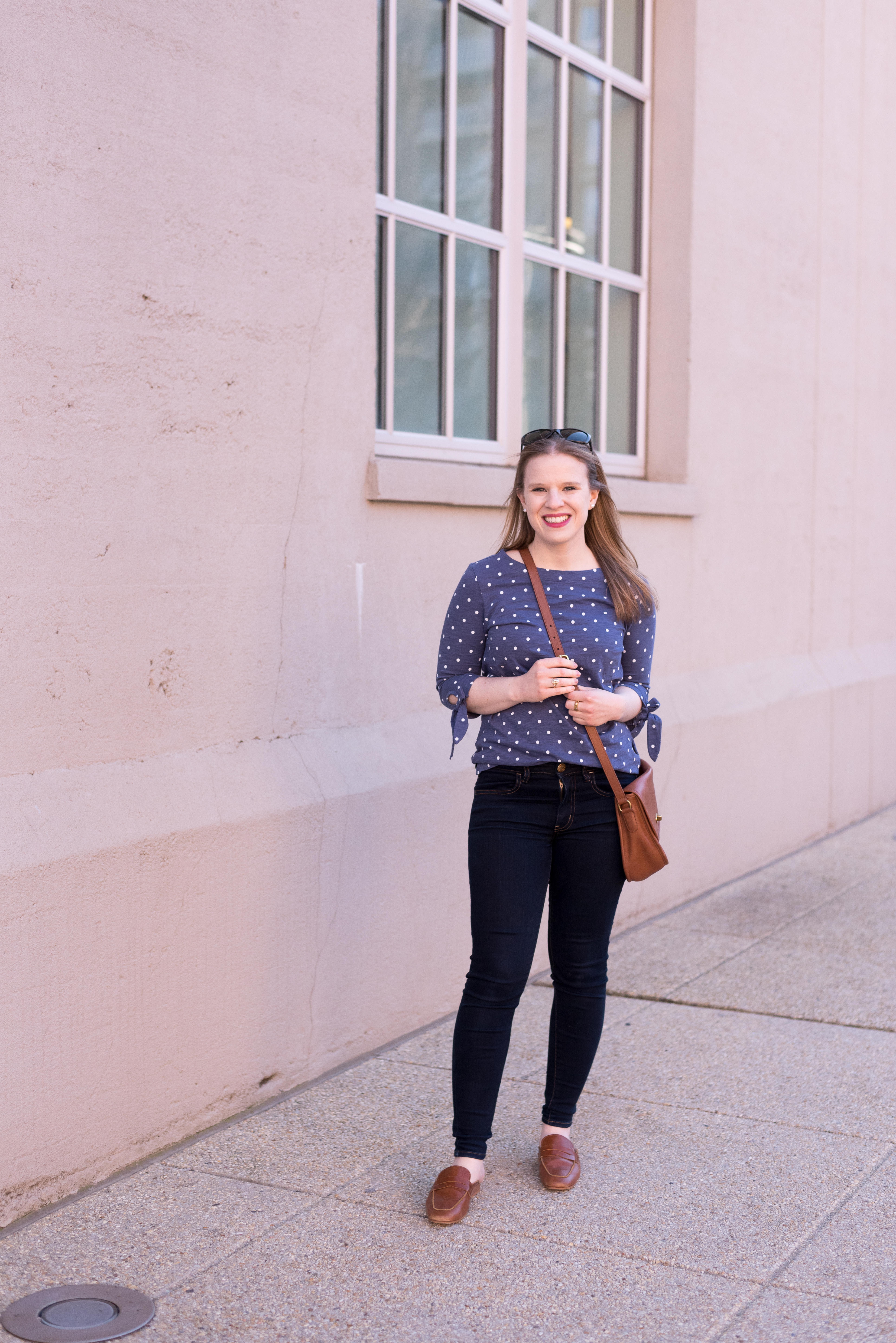 dc blogger woman wearing Jegging AEO Denim X