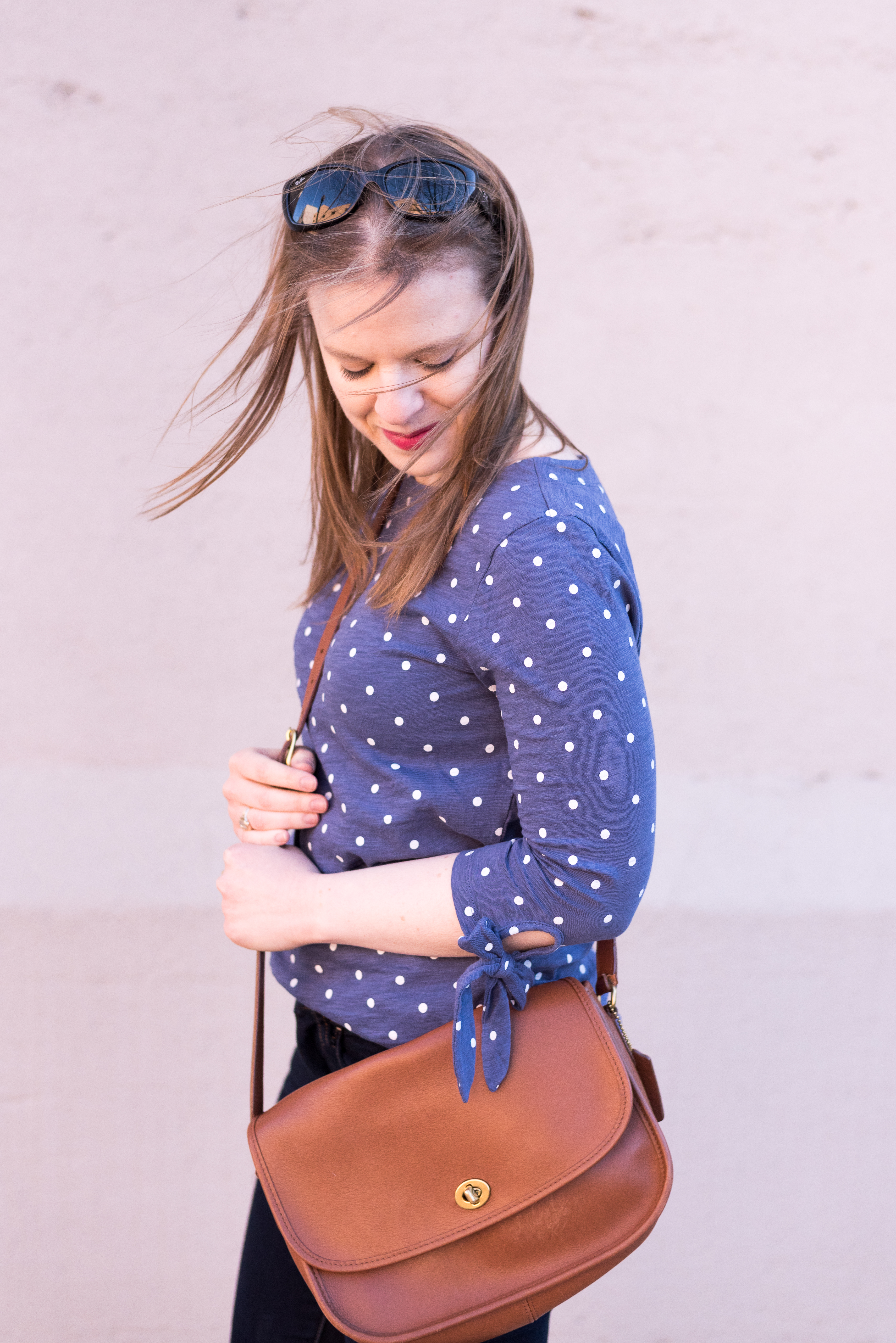 dc blogger woman wearing Old Navy tie-sleeve boat neck tee