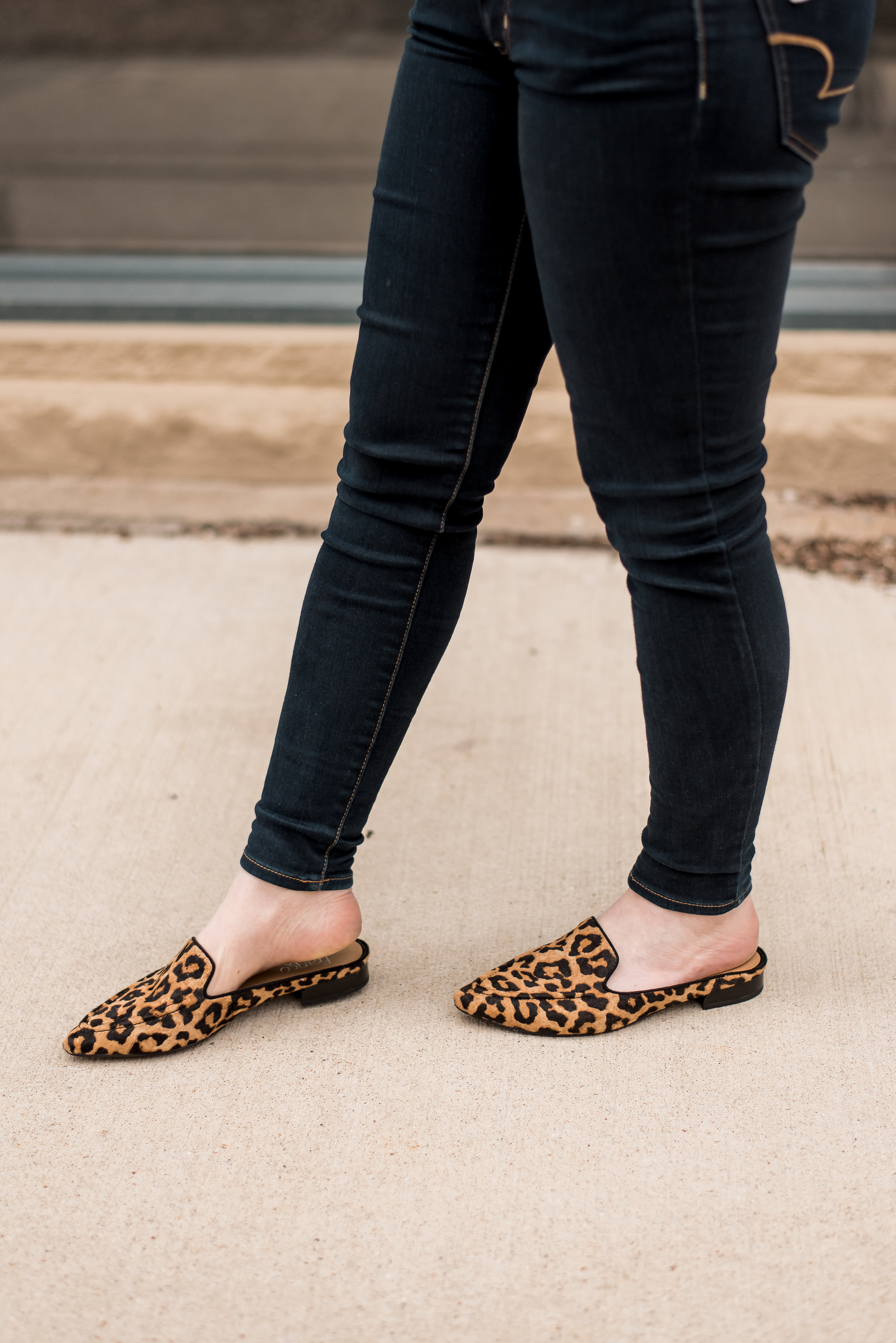 dc woman style blogger wearing Franco Sarto Women's Leopard Print Mules