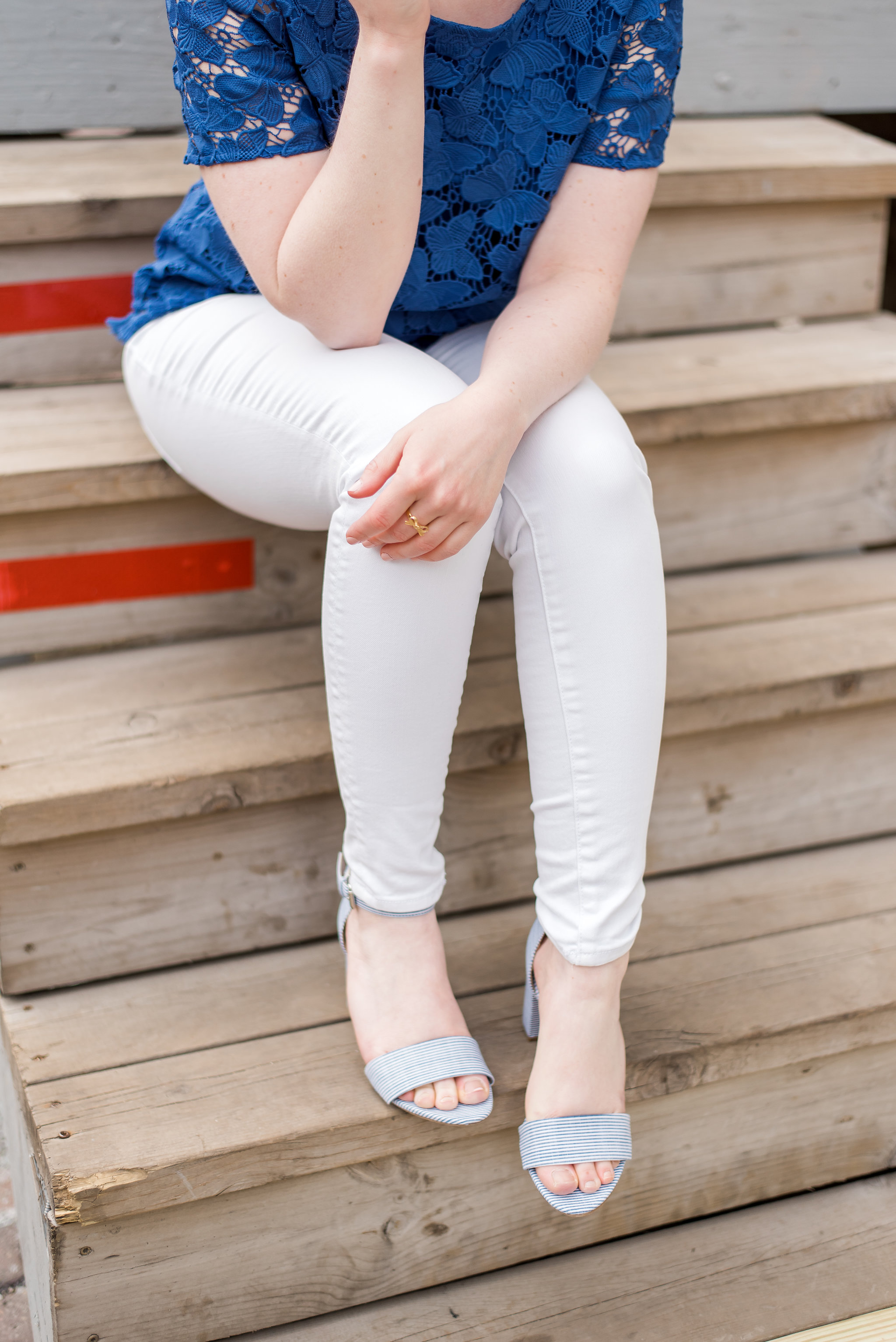 dc blogger woman wearing Old Navy striped block sandals