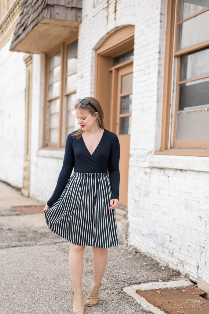 dc blogger woman wearing J Crew Factory striped skirt