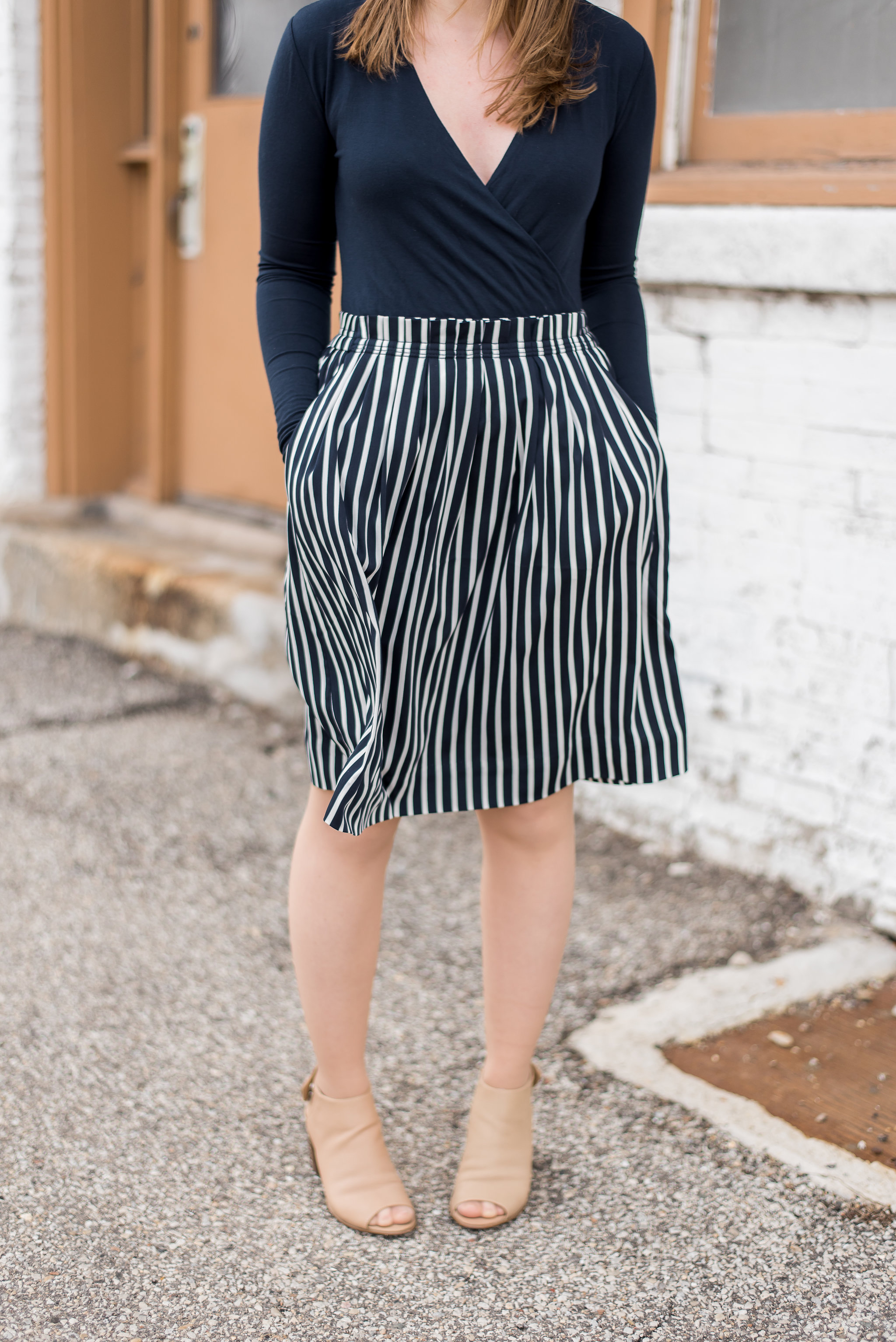 dc blogger woman wearing Striped skirt and bodysuit J Crew Factory