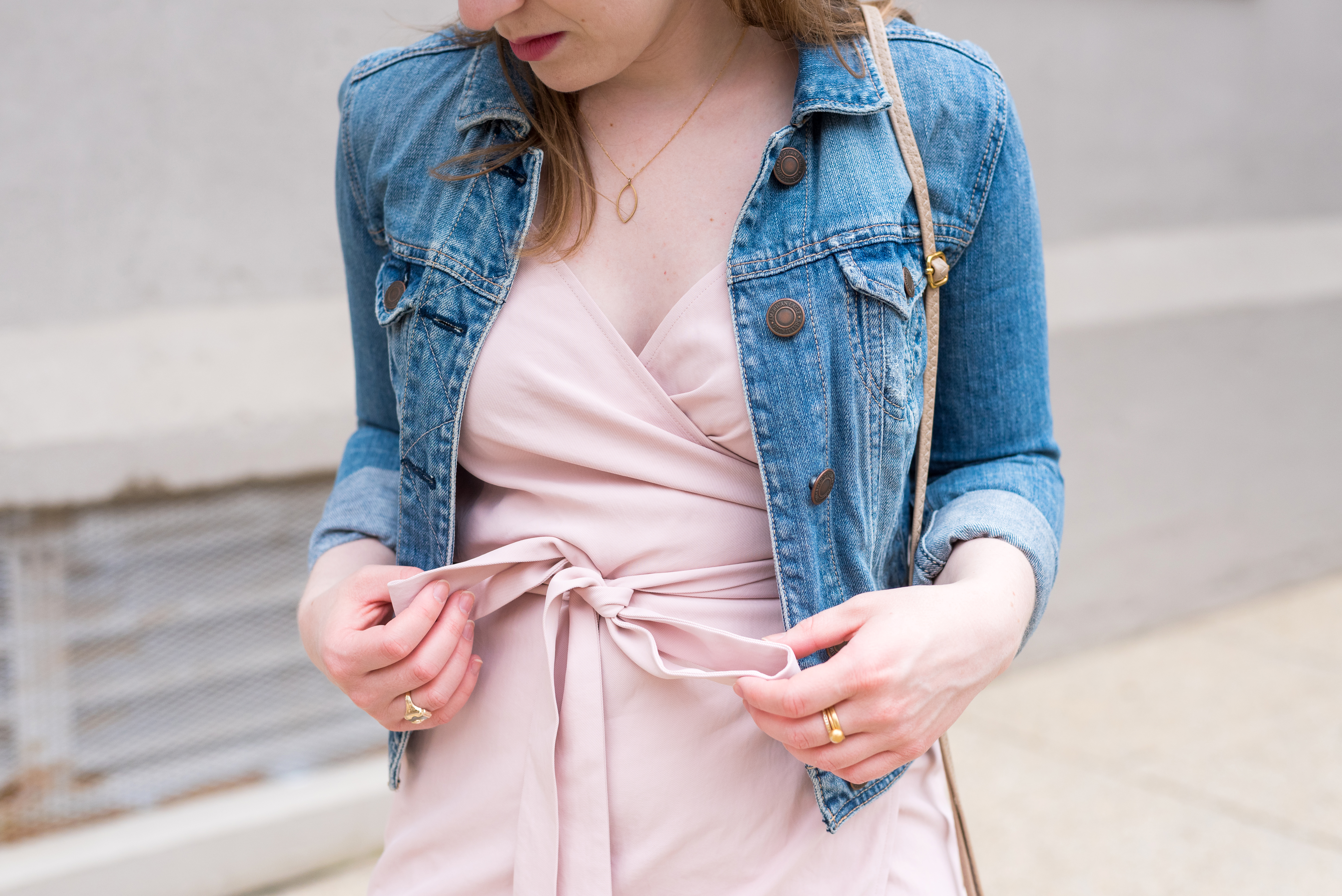 DC woman blogger wearing Everlane The Japanese GoWeave Tank Mini Wrap Dress