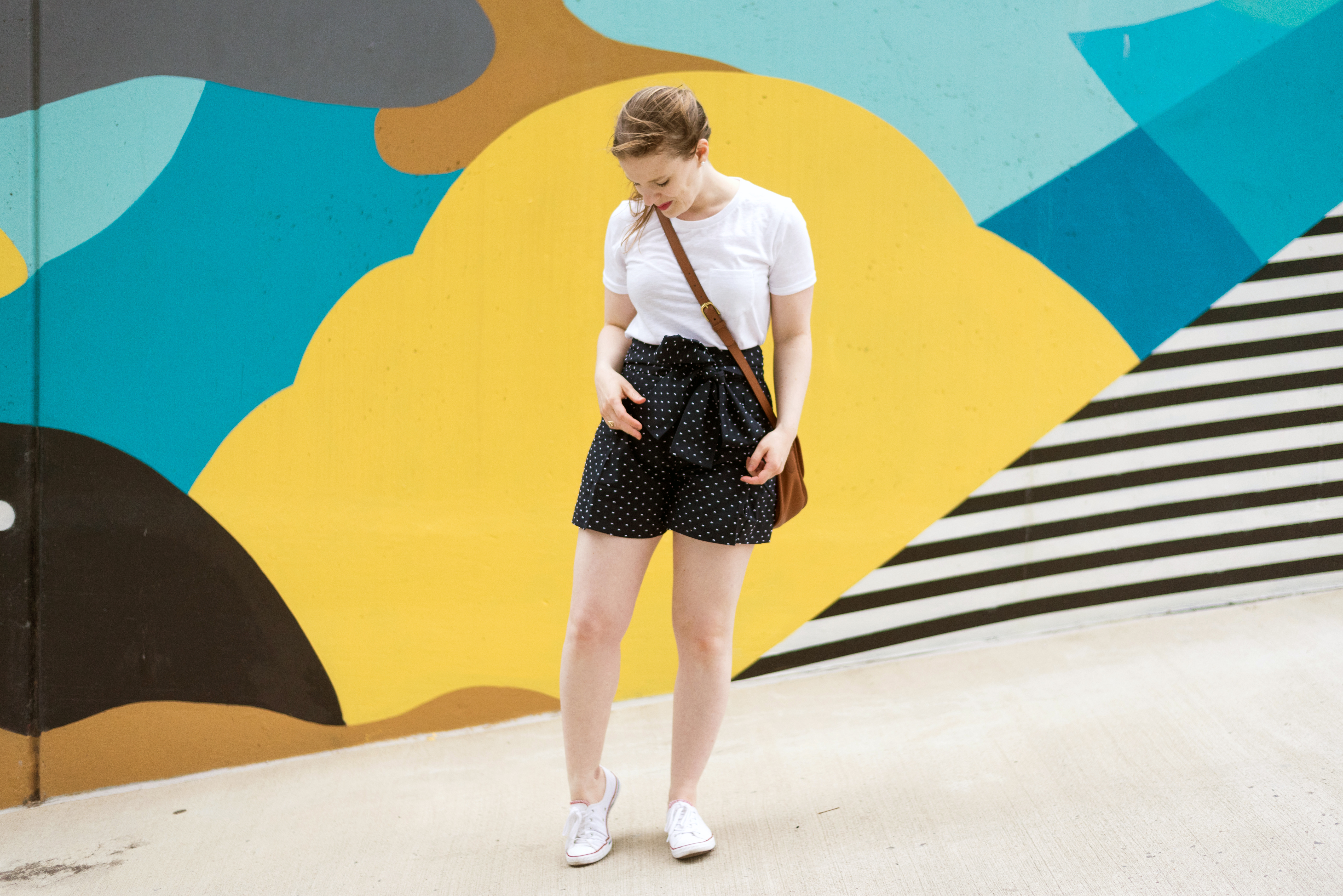 dc woman blogger wearing dot shorts tie waist J Crew Factory