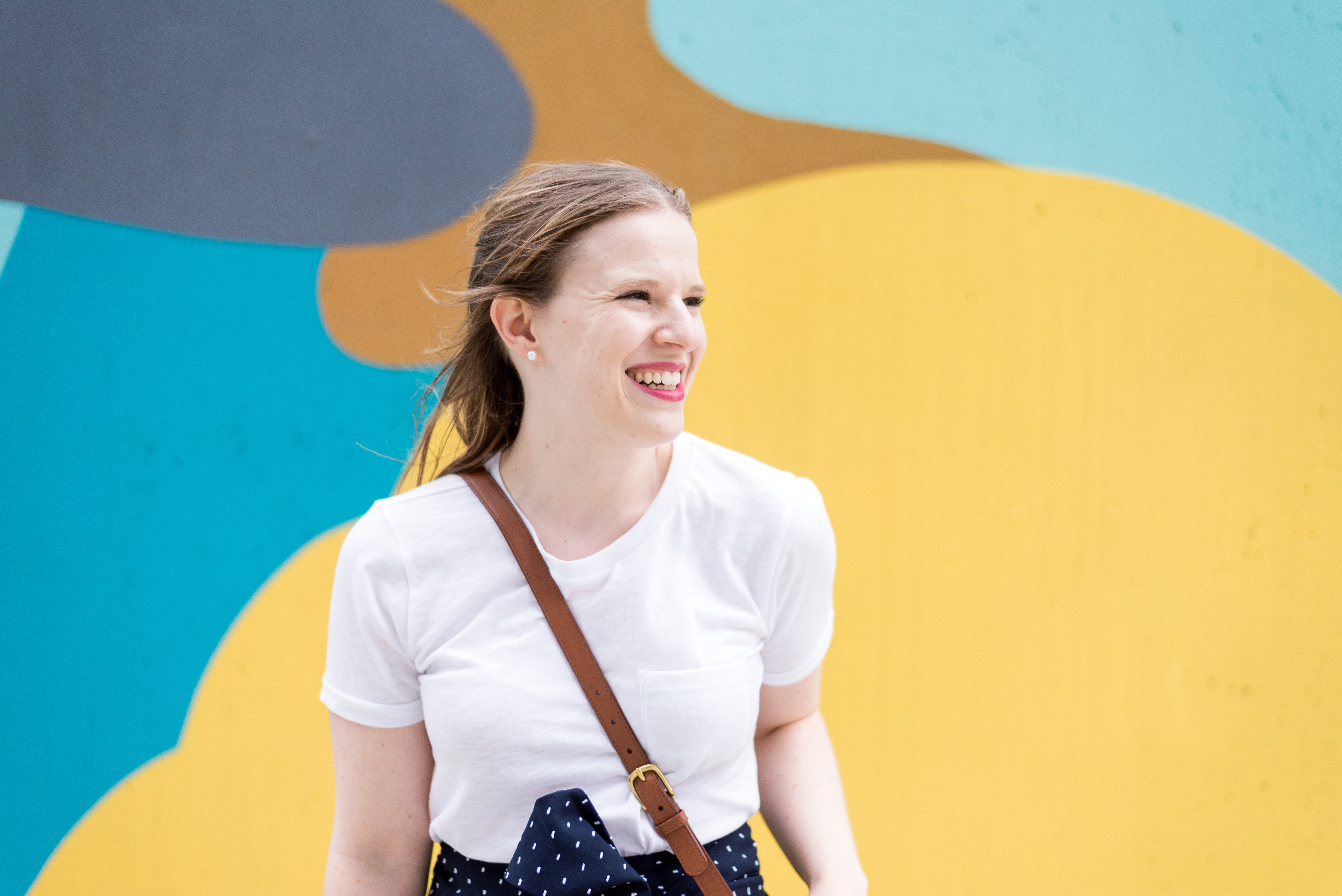 dc woman blogger wearing J Crew Factory tie waist pocket t-shirt