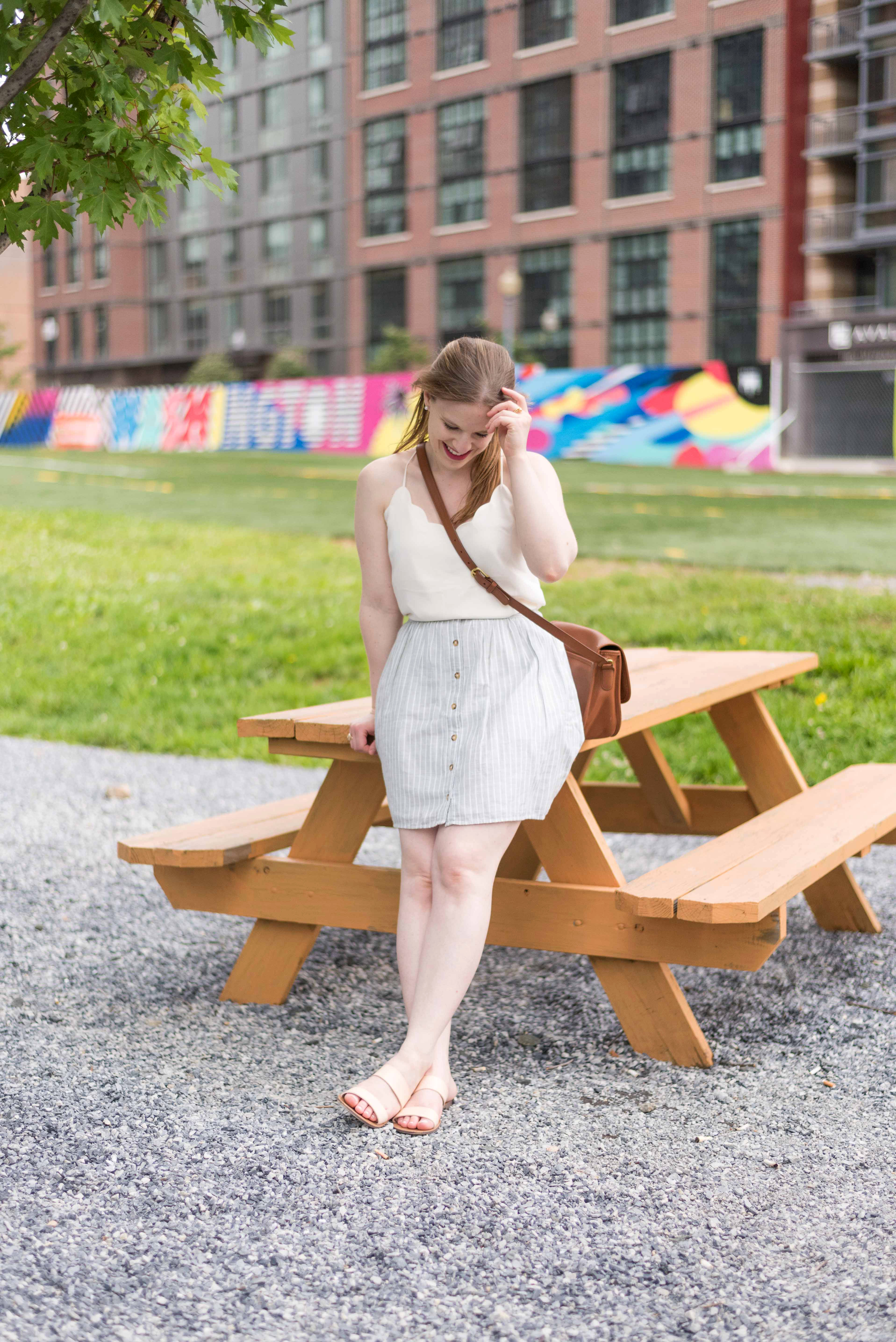 DC woman blogger wearing Abercrombie & Fitch button-front mini skirt