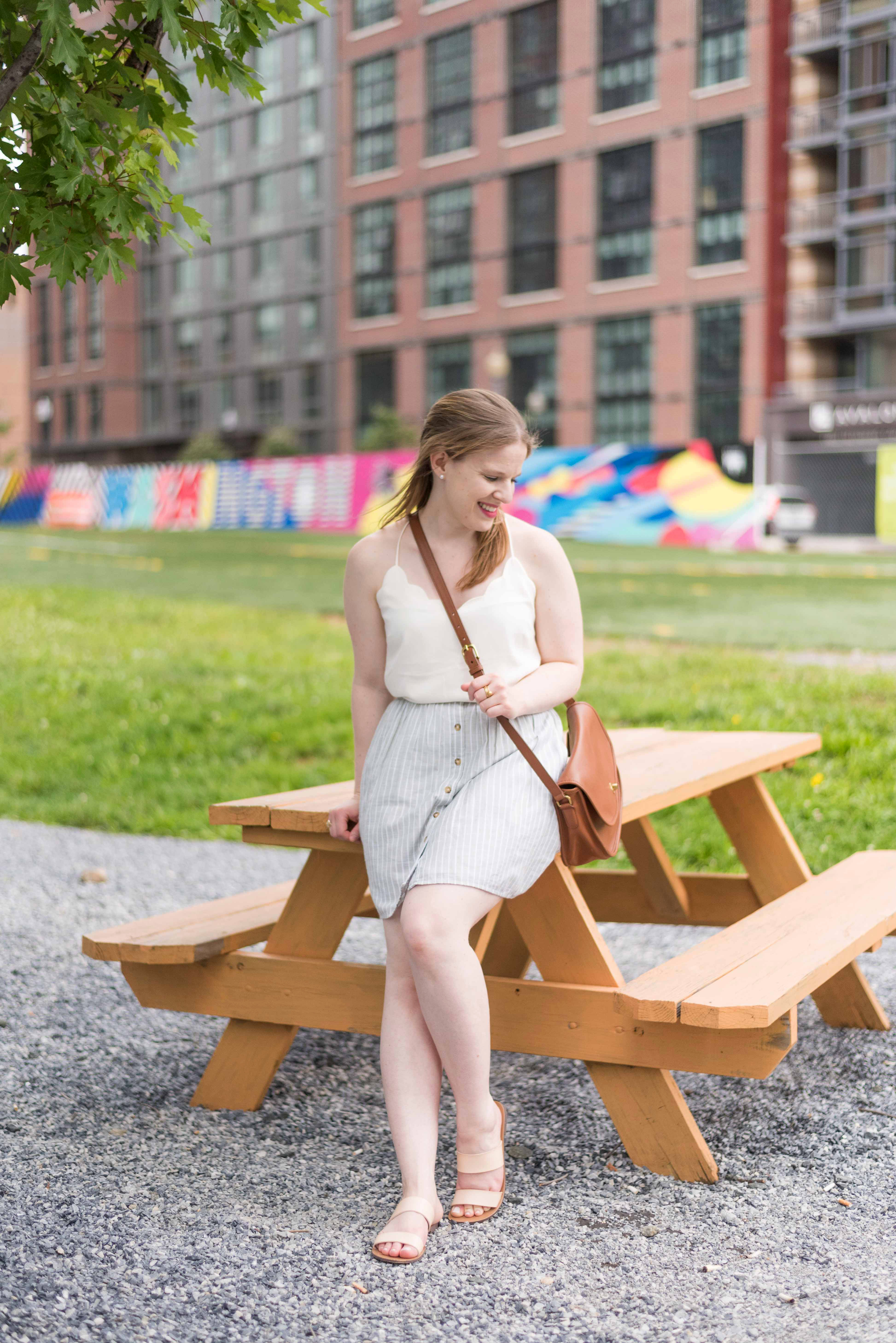 DC woman blogger wearing Abercrombie & Fitch button-front mini skirt