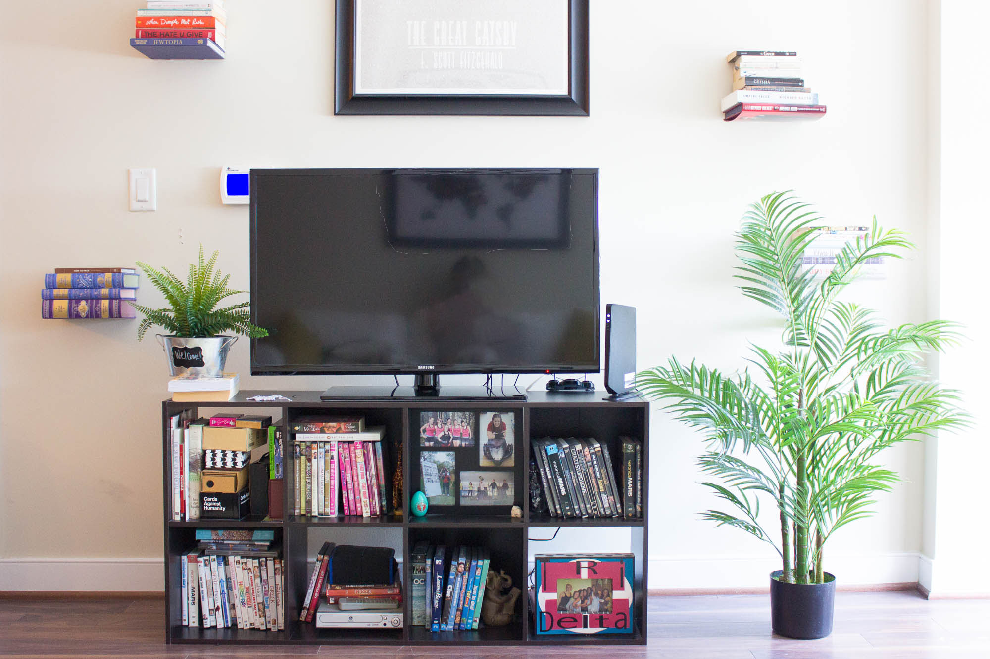 silk plants direct artificial tree: Decorating My Apartment with Faux Indoor Plants