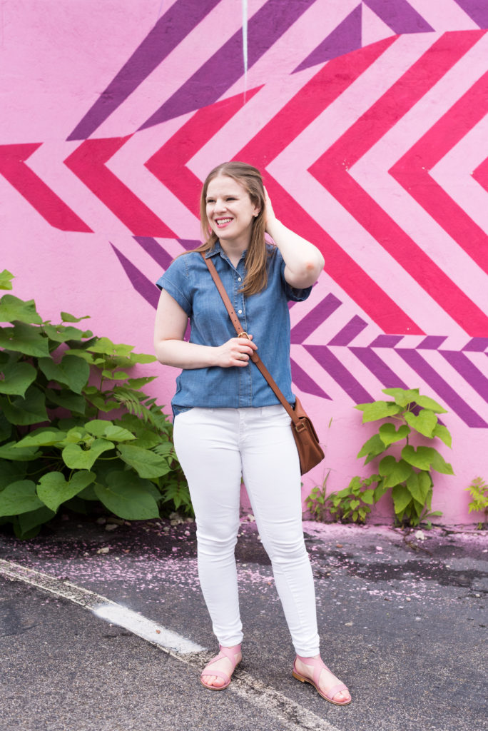 DC woman blogger wearing Chambray Popover J.Crew Factory Short Sleeve