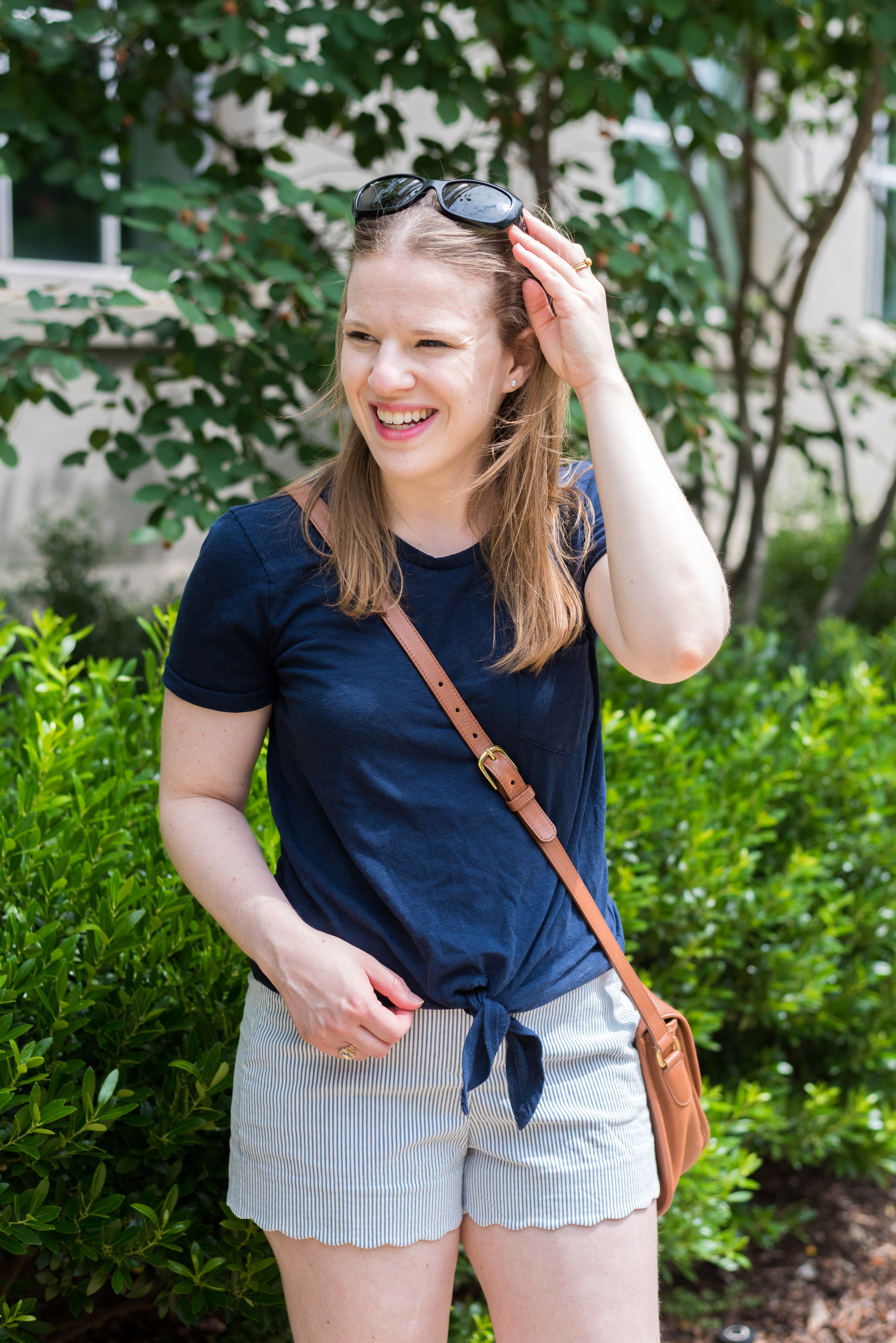 DC woman blogger wearing J.Crew Scallop Seersucker Shorts