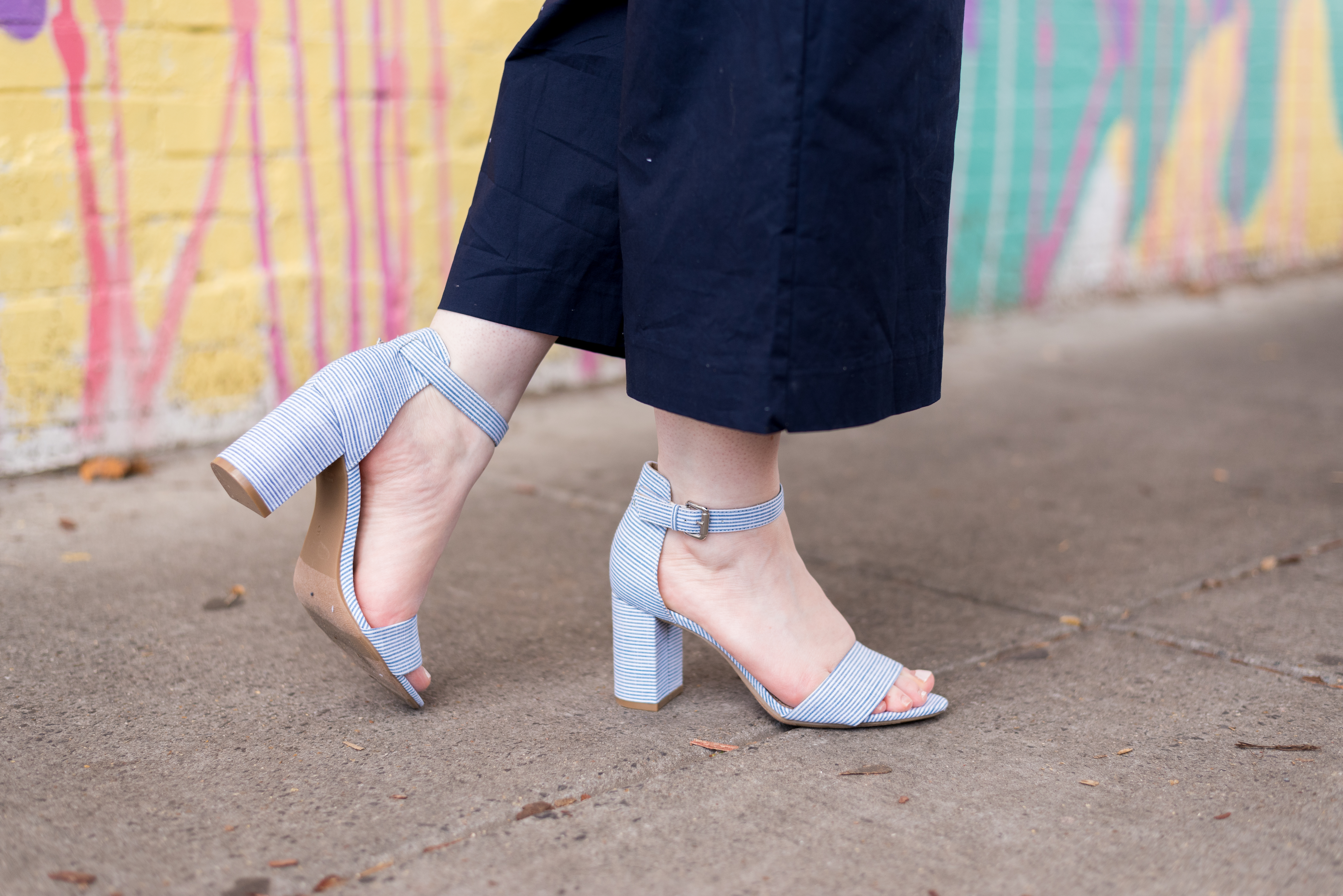 DC woman blogger wearing Old Navy striped block-heel sandals