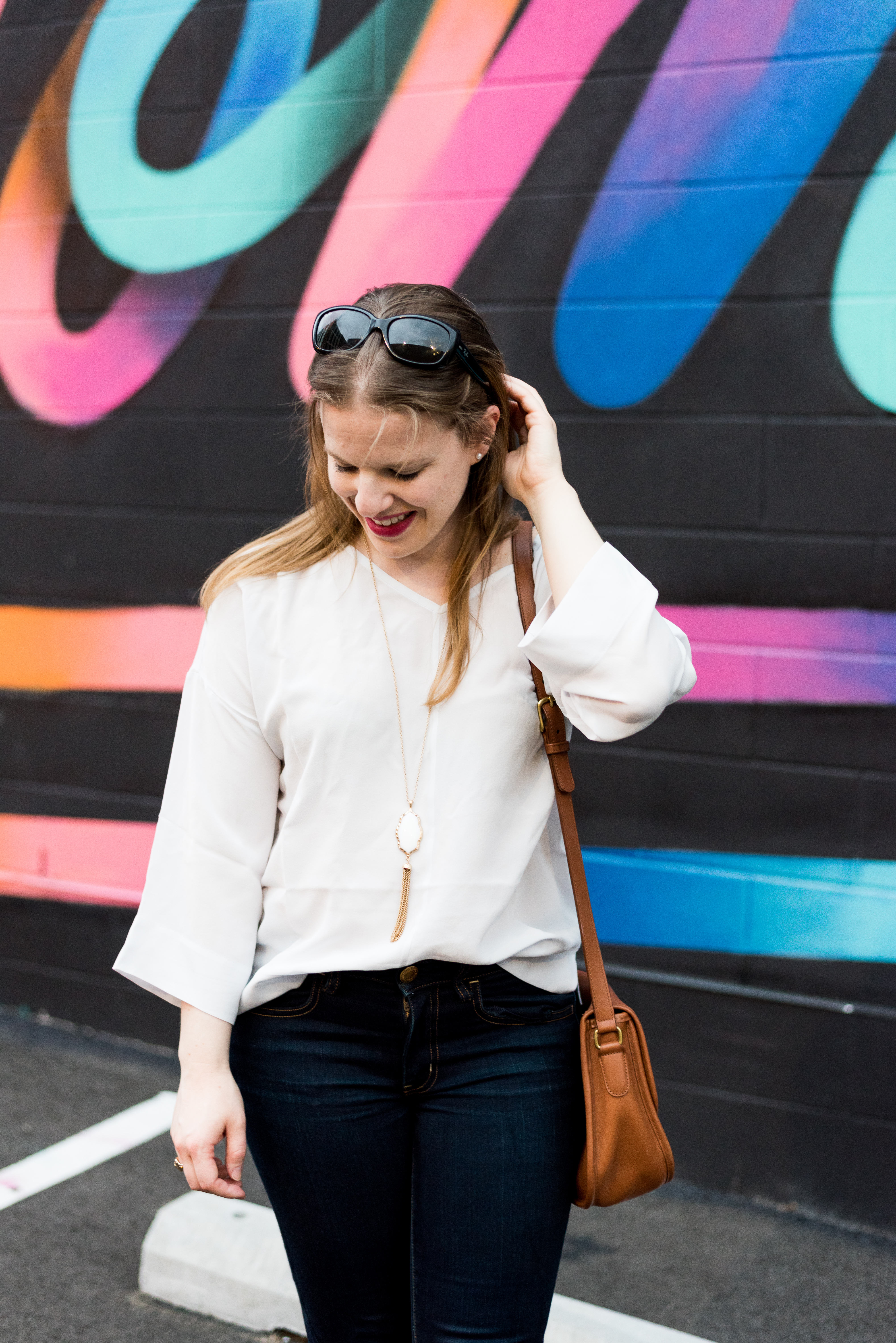 DC woman blogger wearing Everlane the Clean Silk V-Neck Blouse