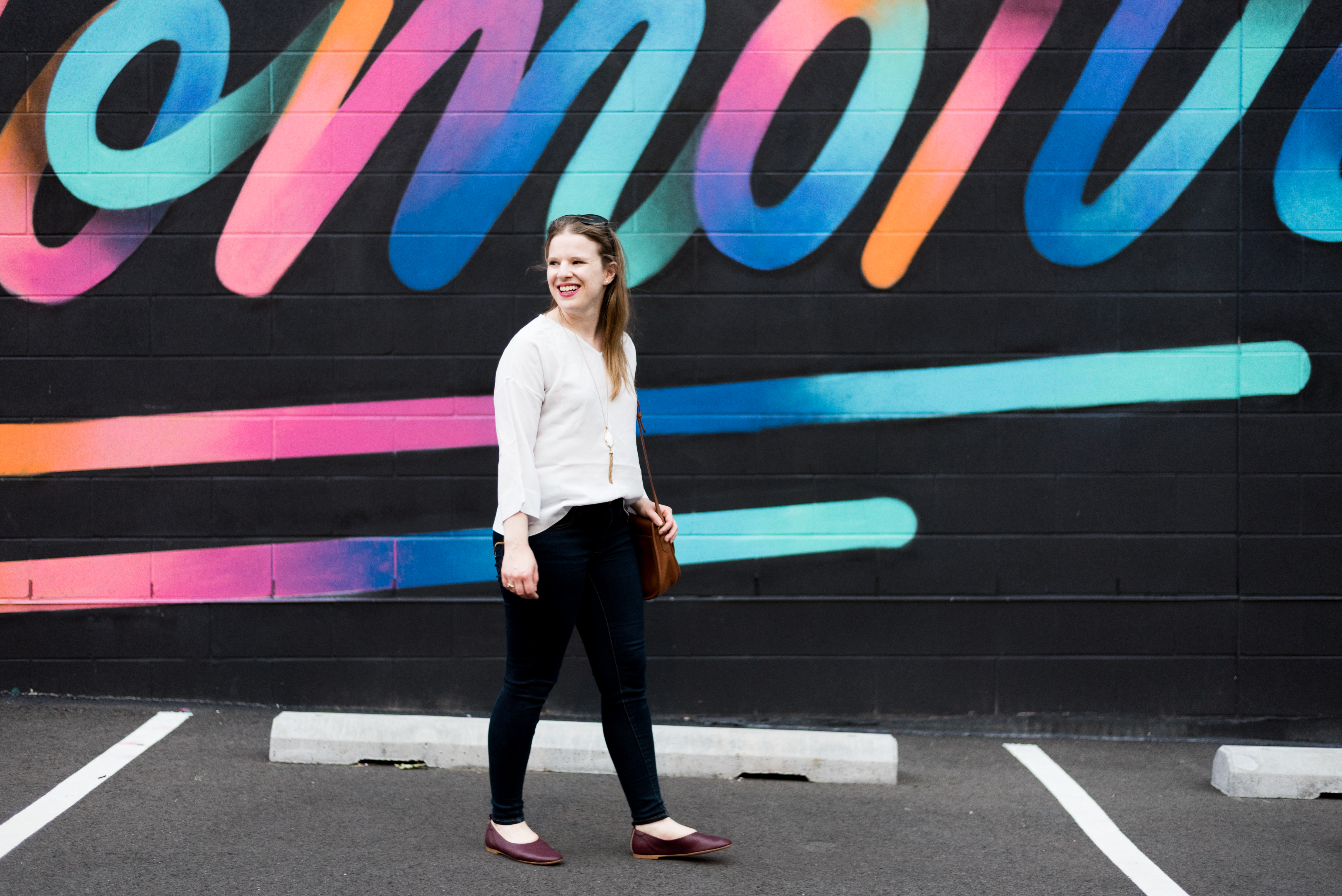 DC woman blogger wearing Everlane the Day Glove