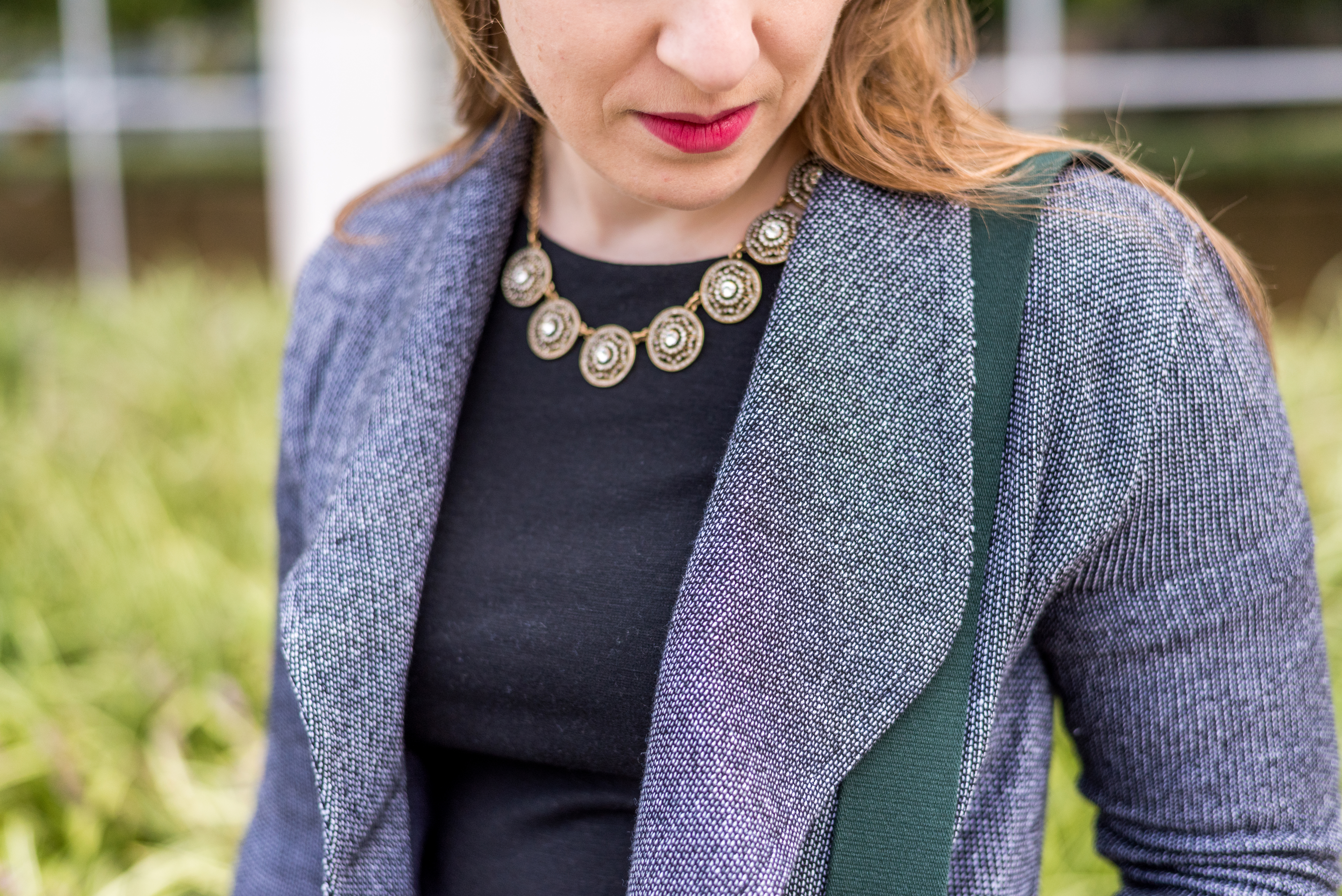 DC woman blogger wearing Caslon knit blazer