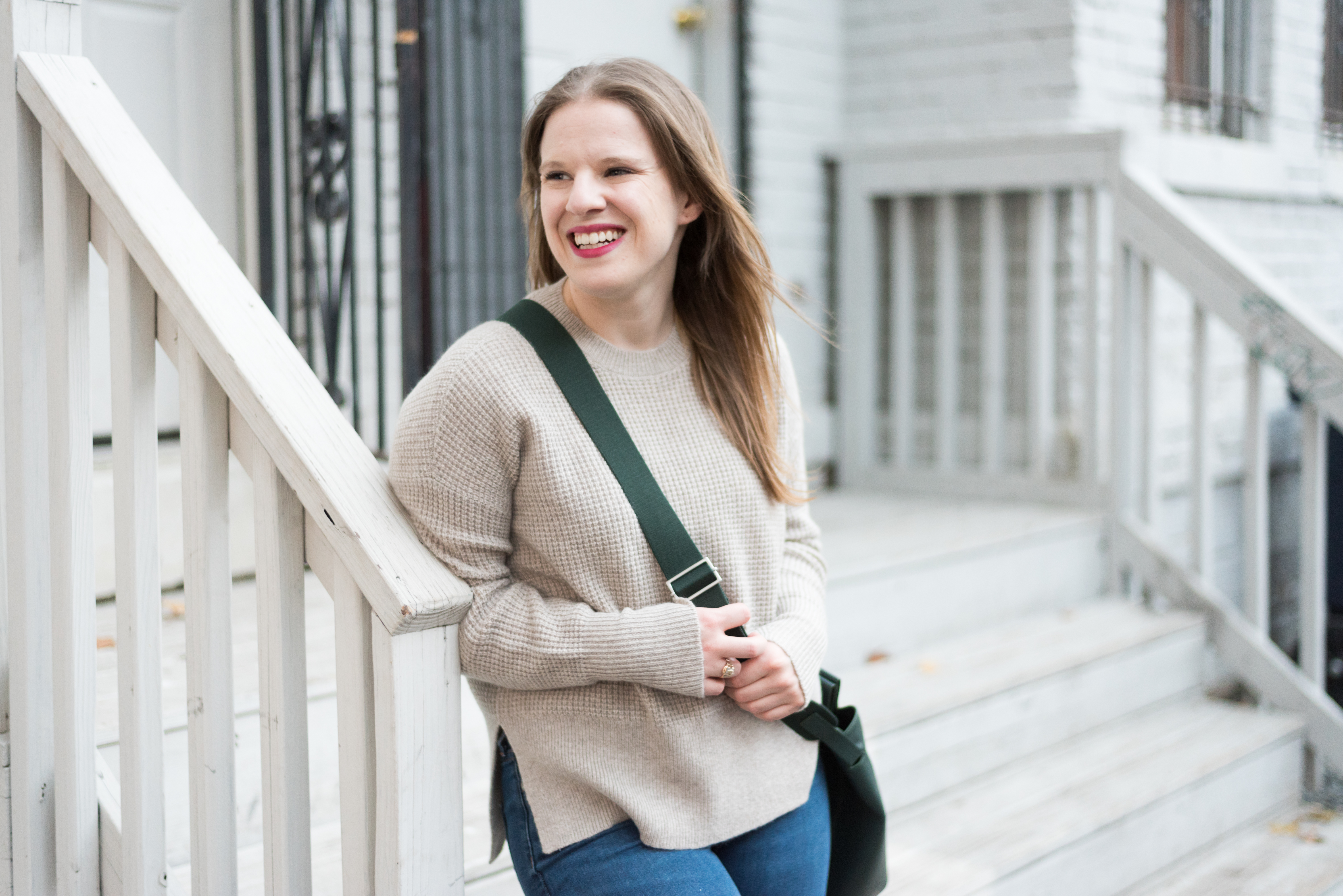 DC woman blogger wearing Everlane The Cashmere Waffle Square Crew