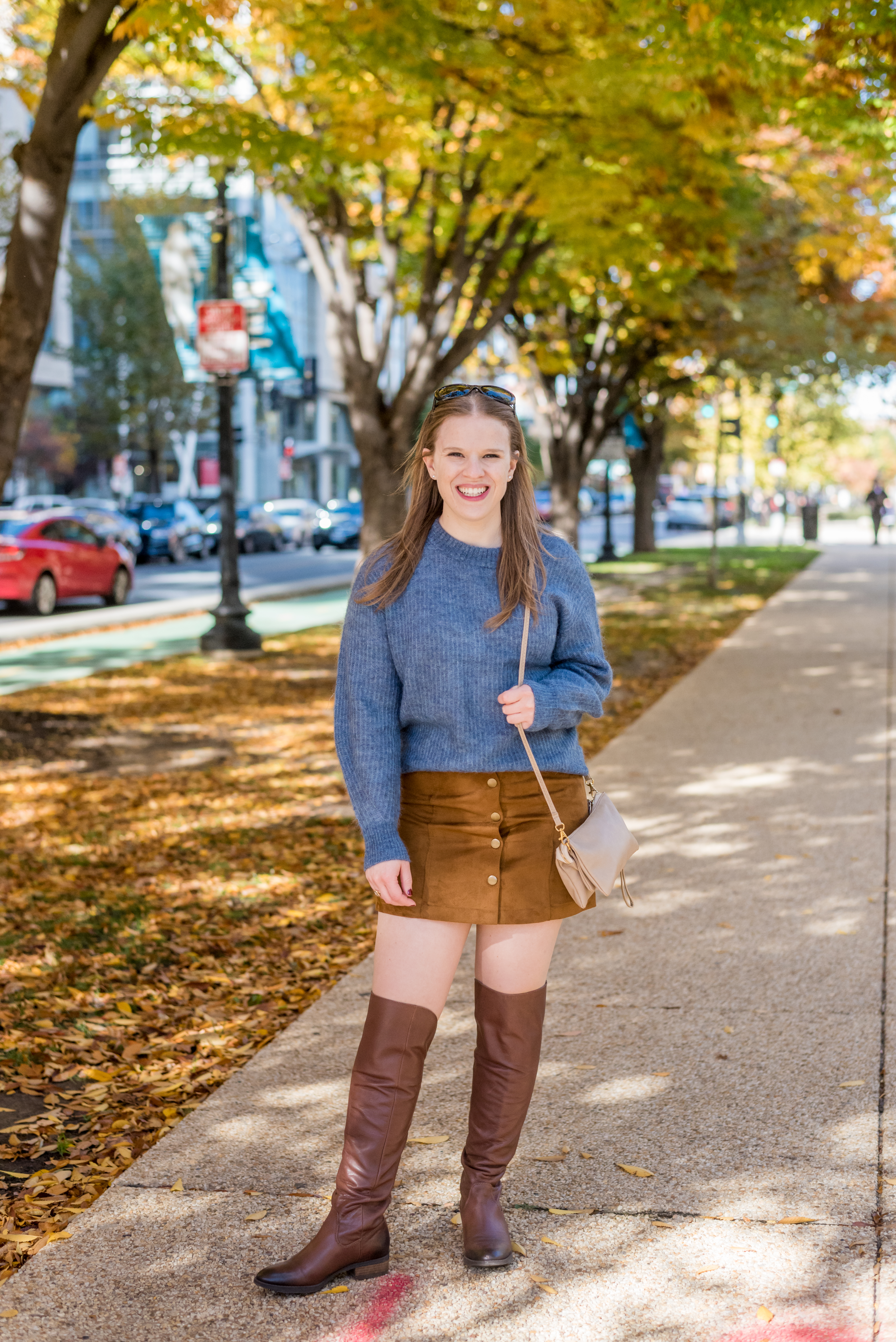 DC woman blogger wearing Everlane The Oversized Alpaca Crew