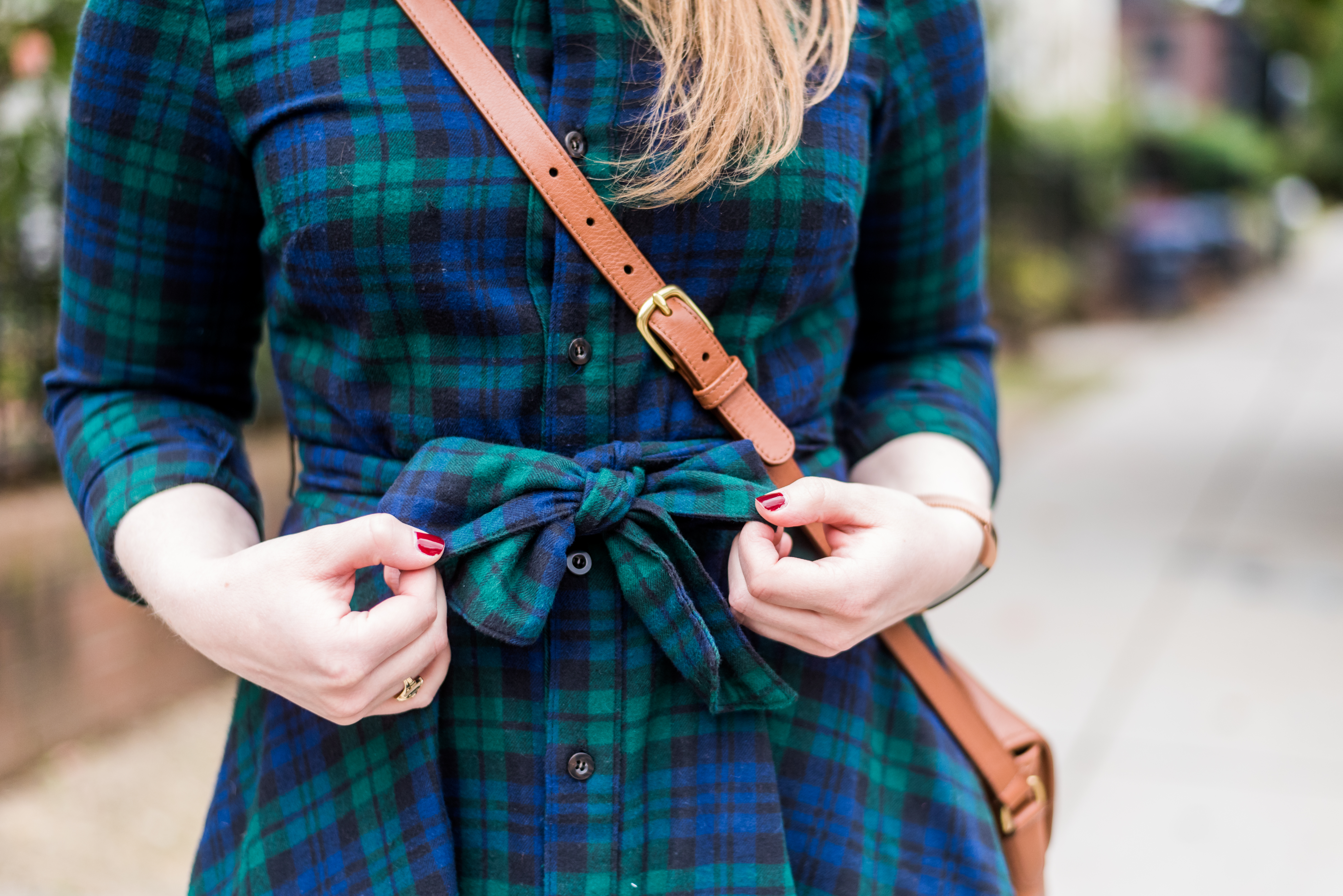 DC woman blogger wearing KJP Cozy Cabin Dress