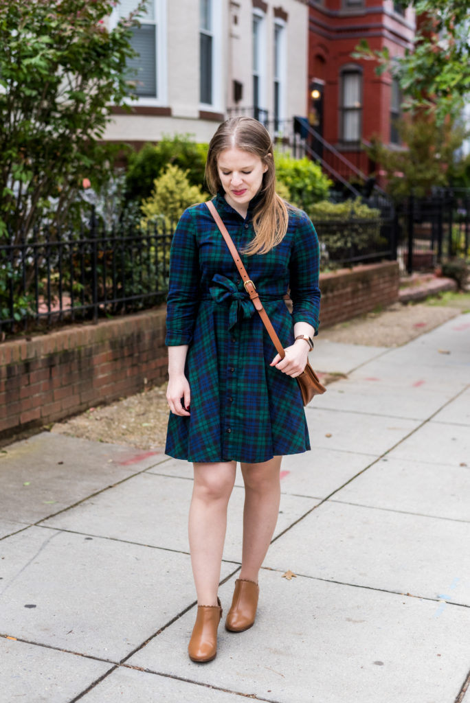 DC woman blogger wearing KJP Cozy Cabin Dress