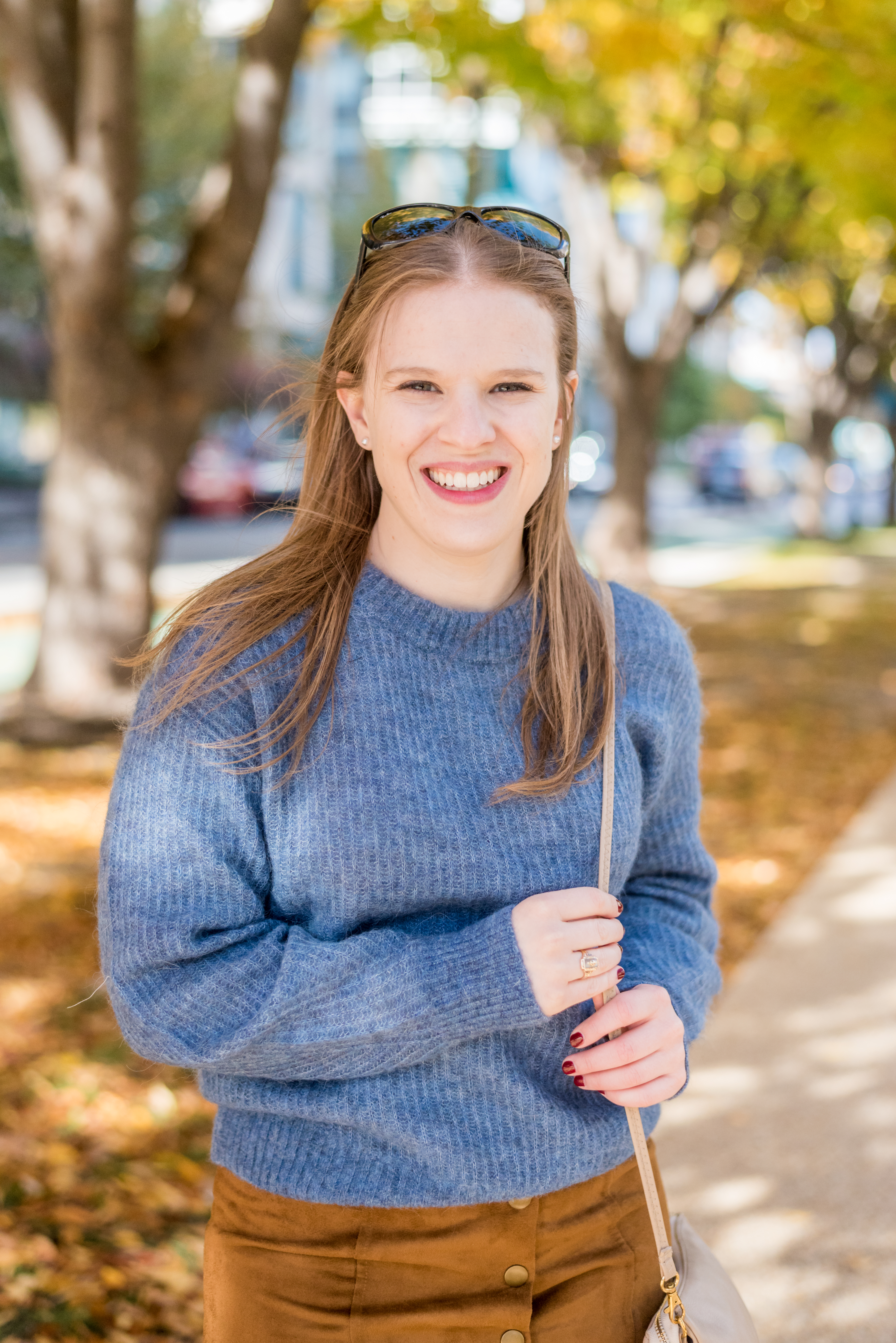 DC woman blogger wearing Everlane The Oversized Alpaca Crew