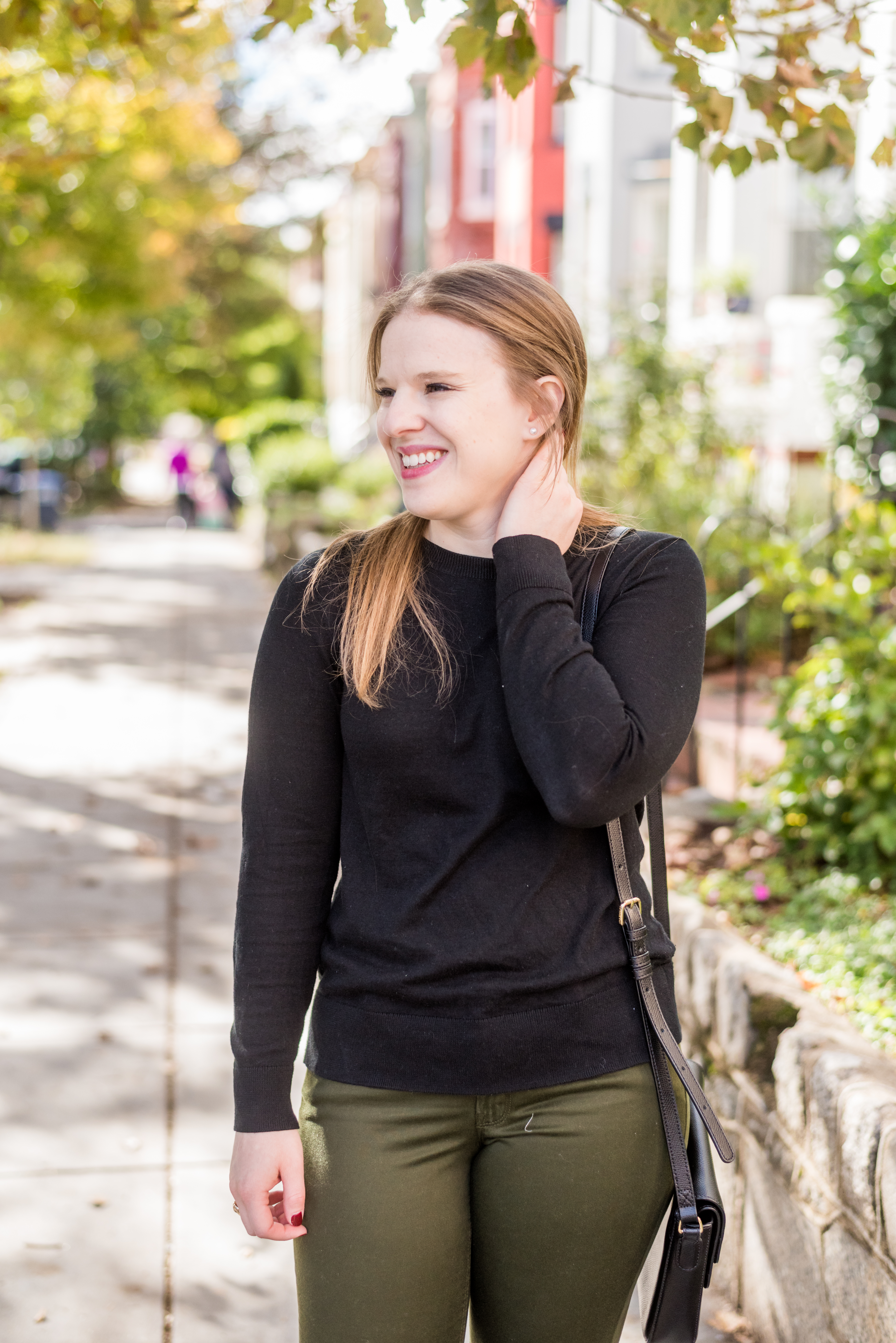 DC woman blogger wearing Halogen Bow Back Sweater