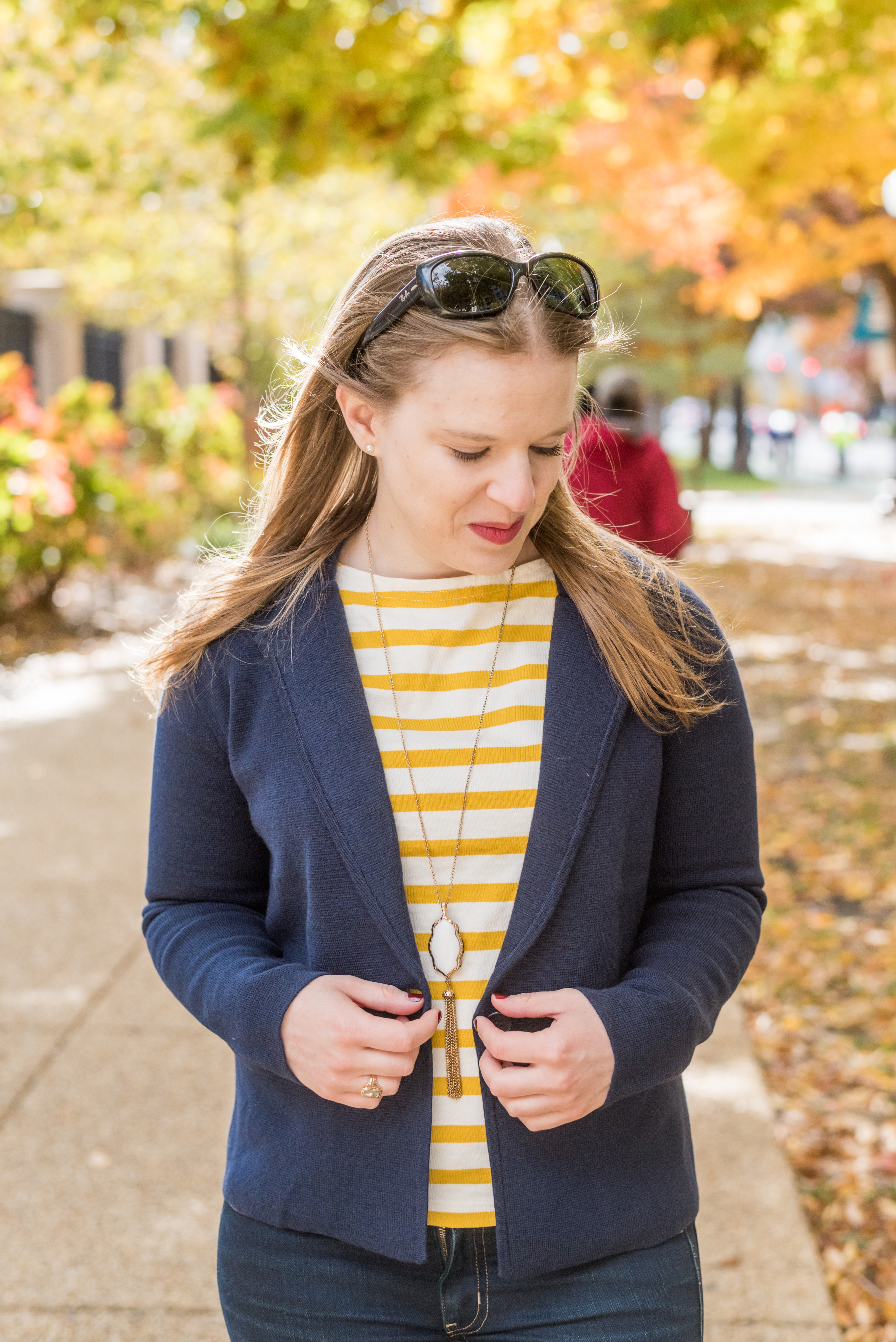 DC woman blogger wearing J.Crew Margot cropped sweater-blazer