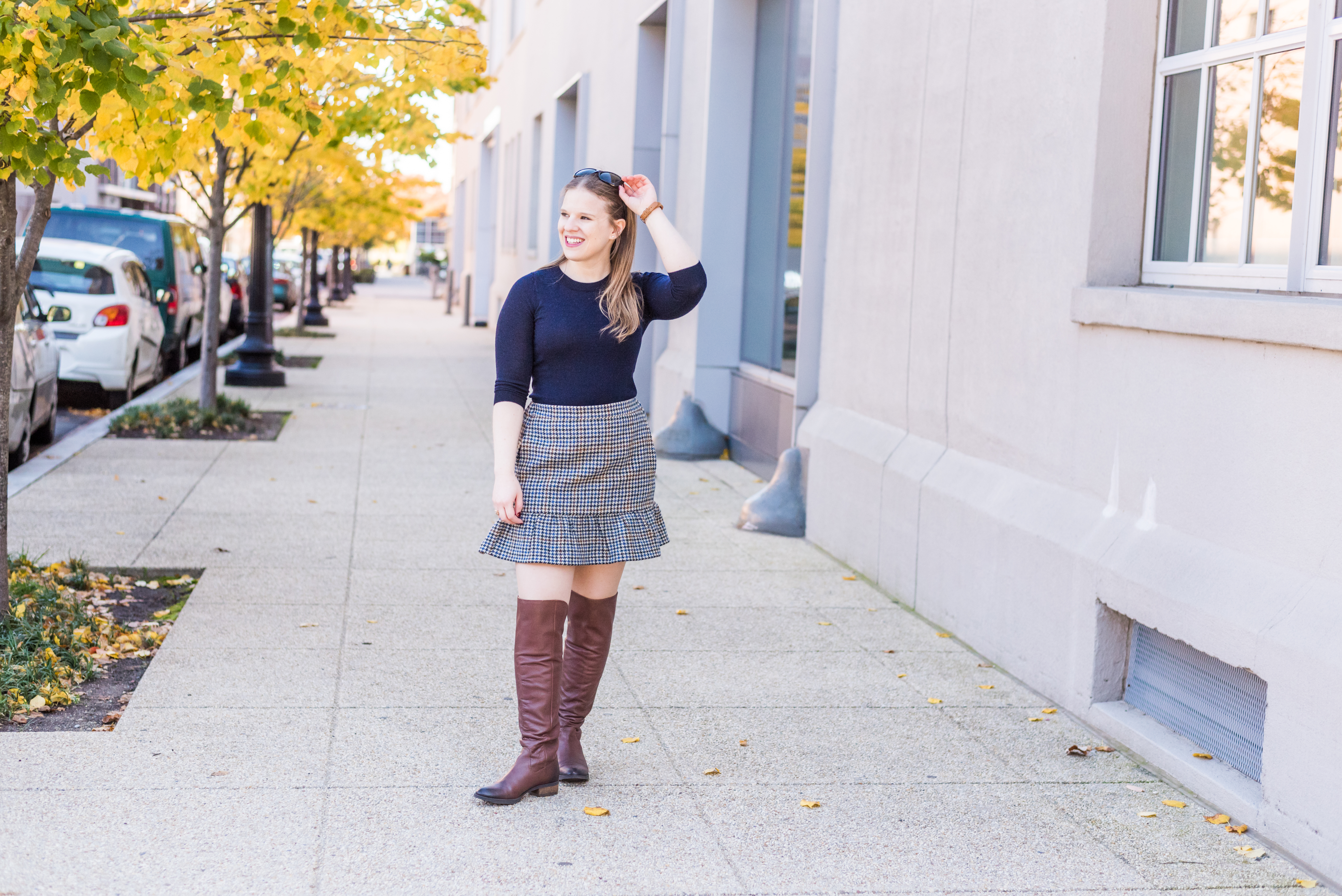 DC woman blogger wearing J.Crew houndstooth flounce mini skirt