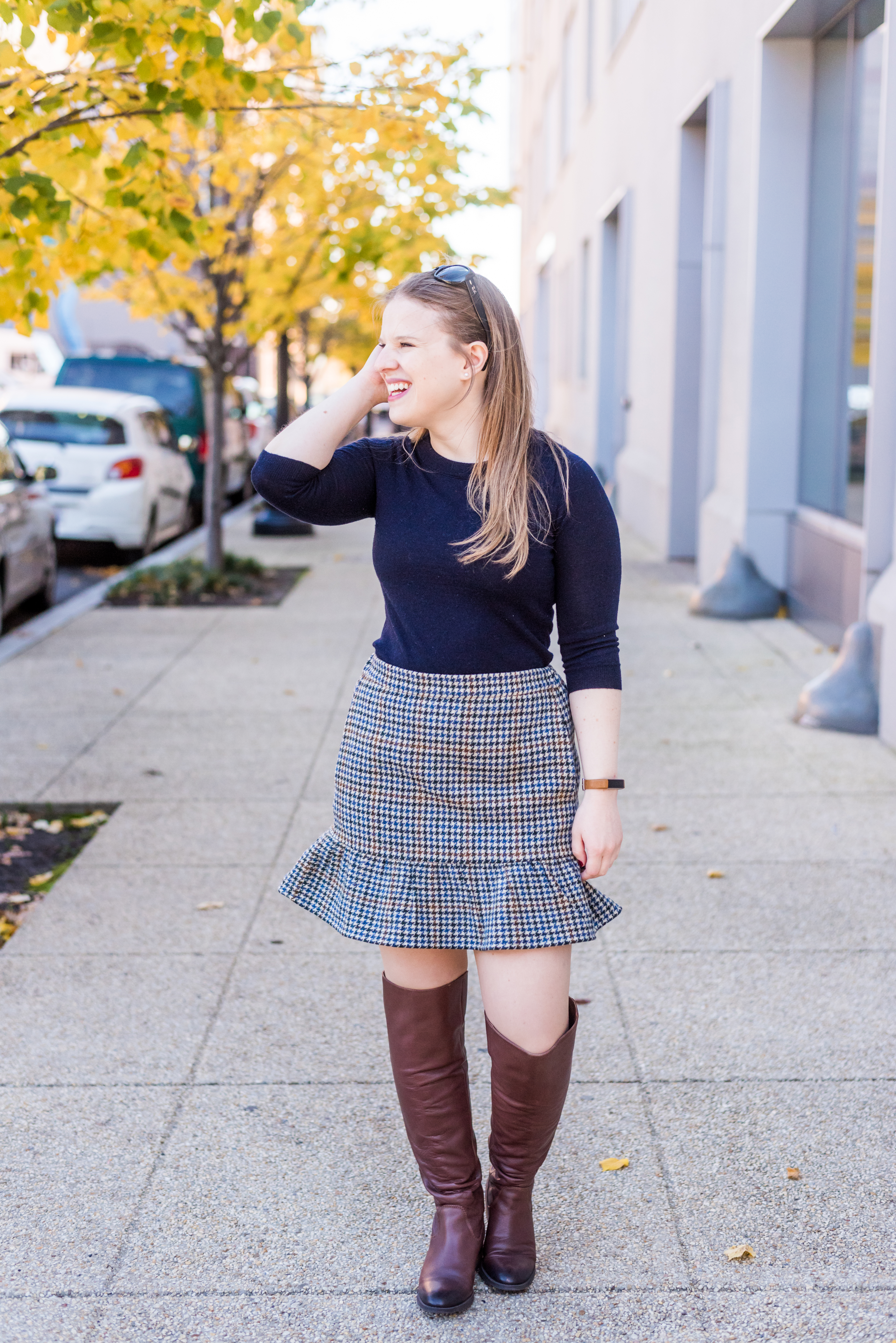 DC woman blogger wearing J.Crew houndstooth flounce mini skirt