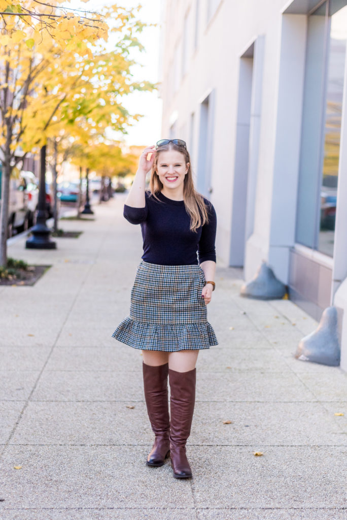 DC woman blogger wearing J.Crew Factory Houndstooth Flounce Mini Skirt