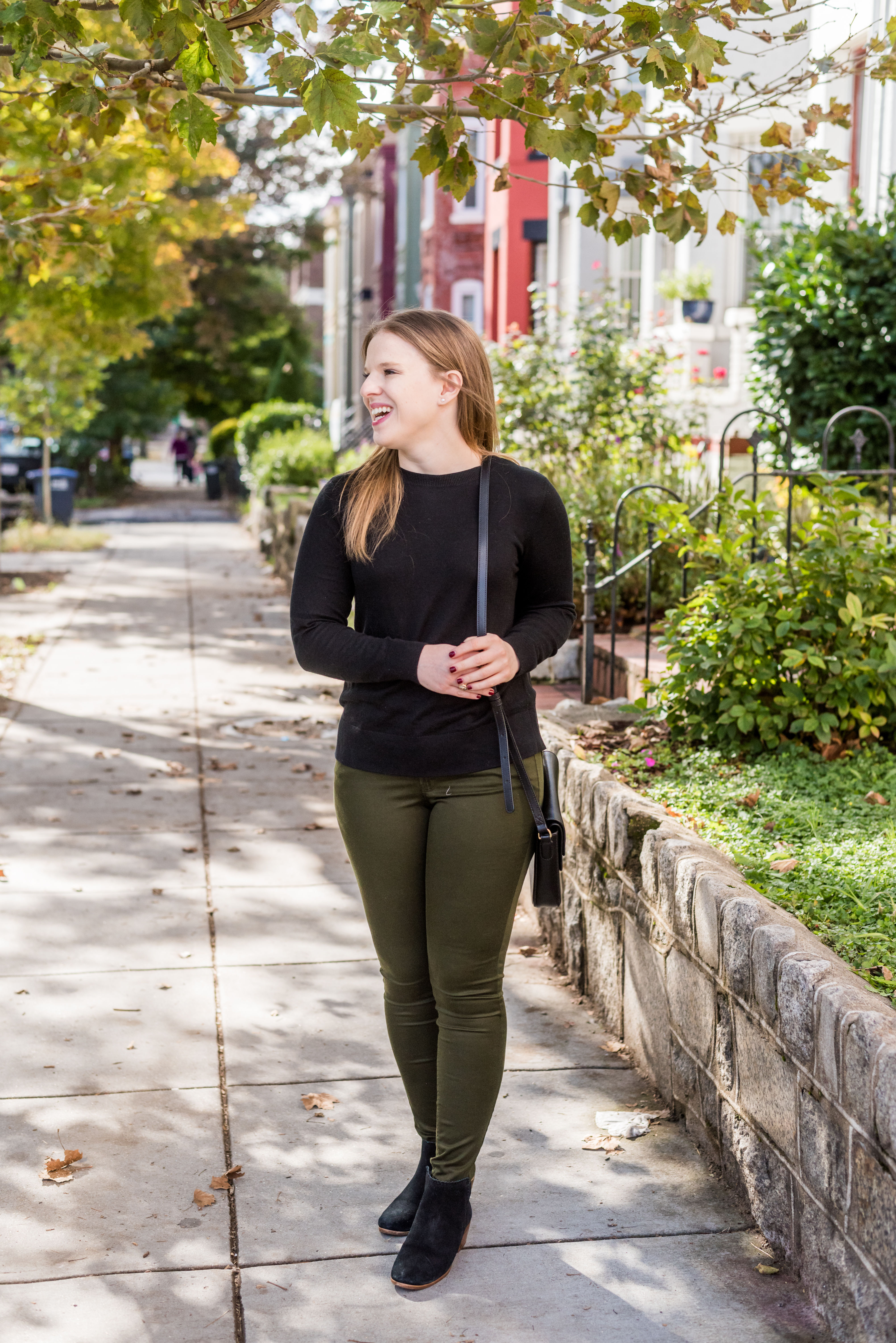 DC woman blogger wearing Halogen Bow Back Sweater