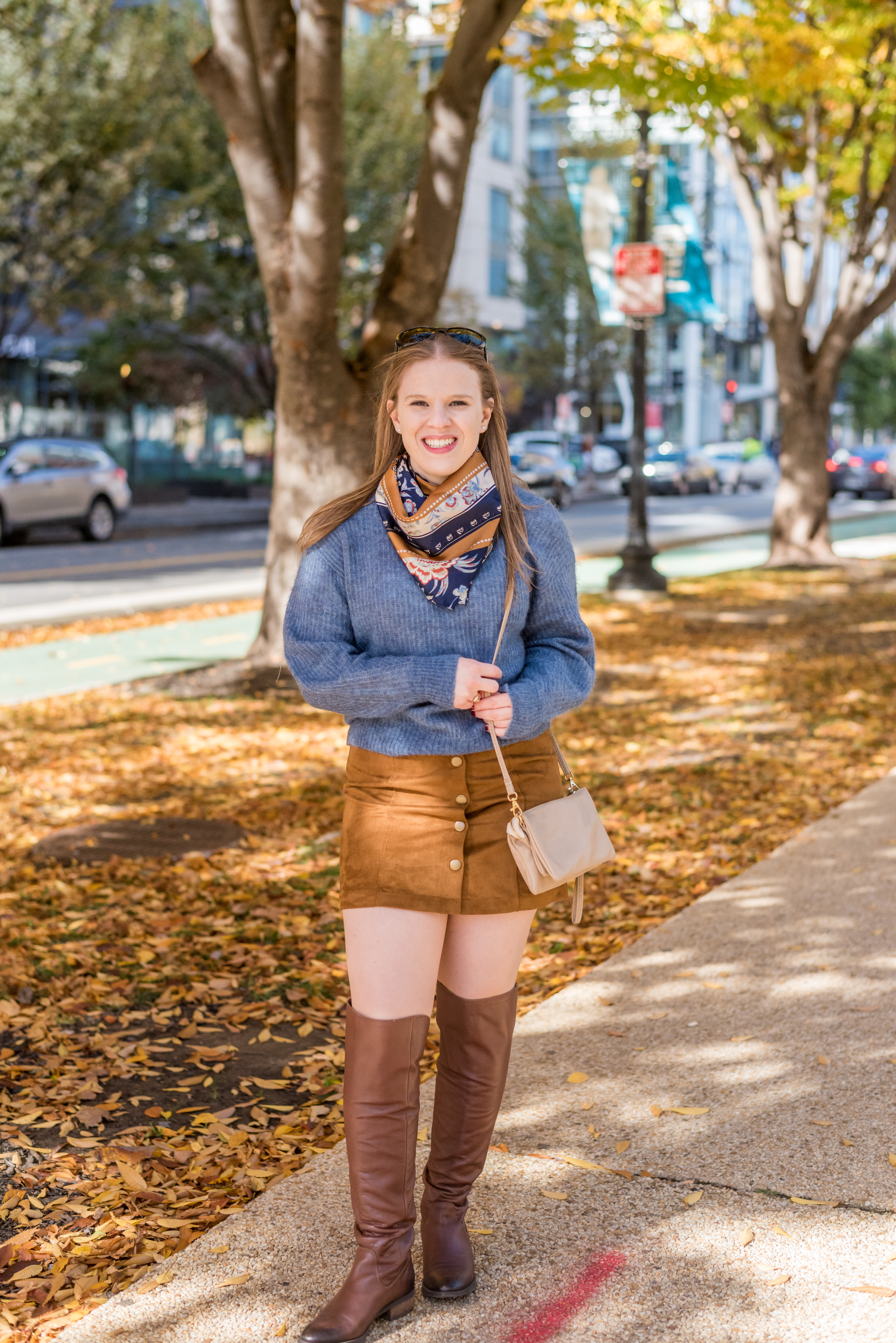 DC woman blogger wearing Everlane The Oversized Alpaca Crew