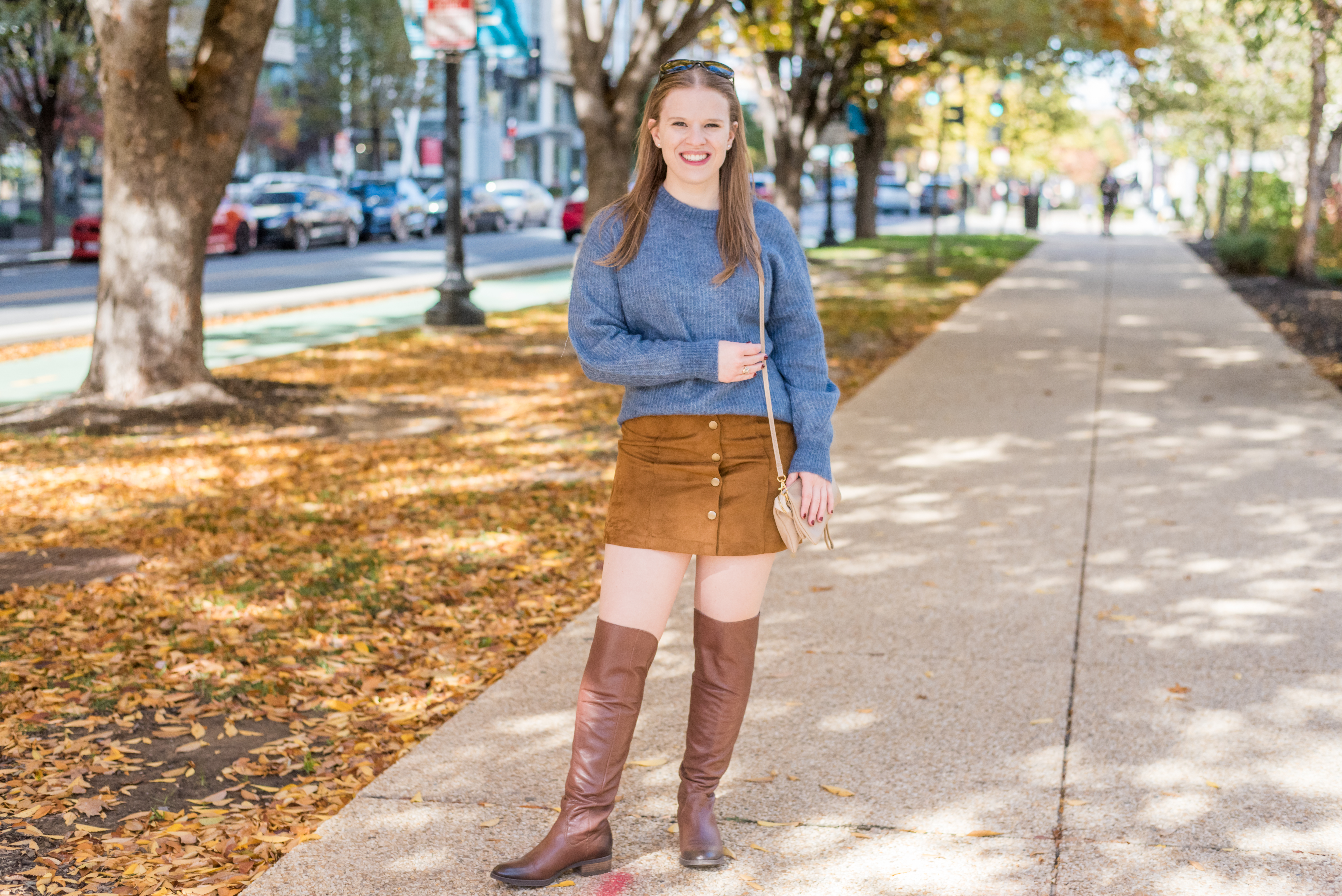 DC woman blogger wearing Everlane The Oversized Alpaca Crew