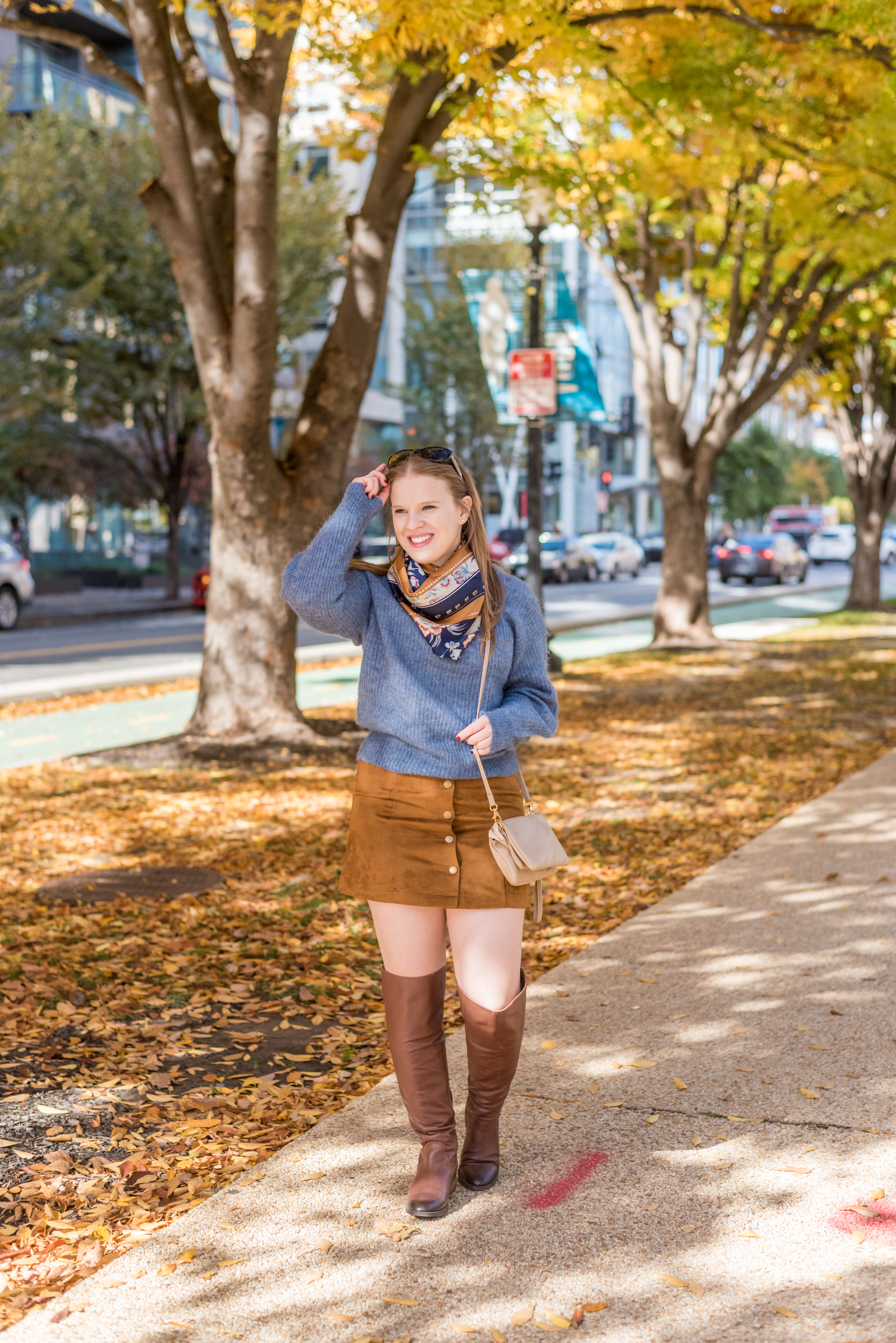 DC woman blogger wearing Everlane the Oversized Alpaca Crew